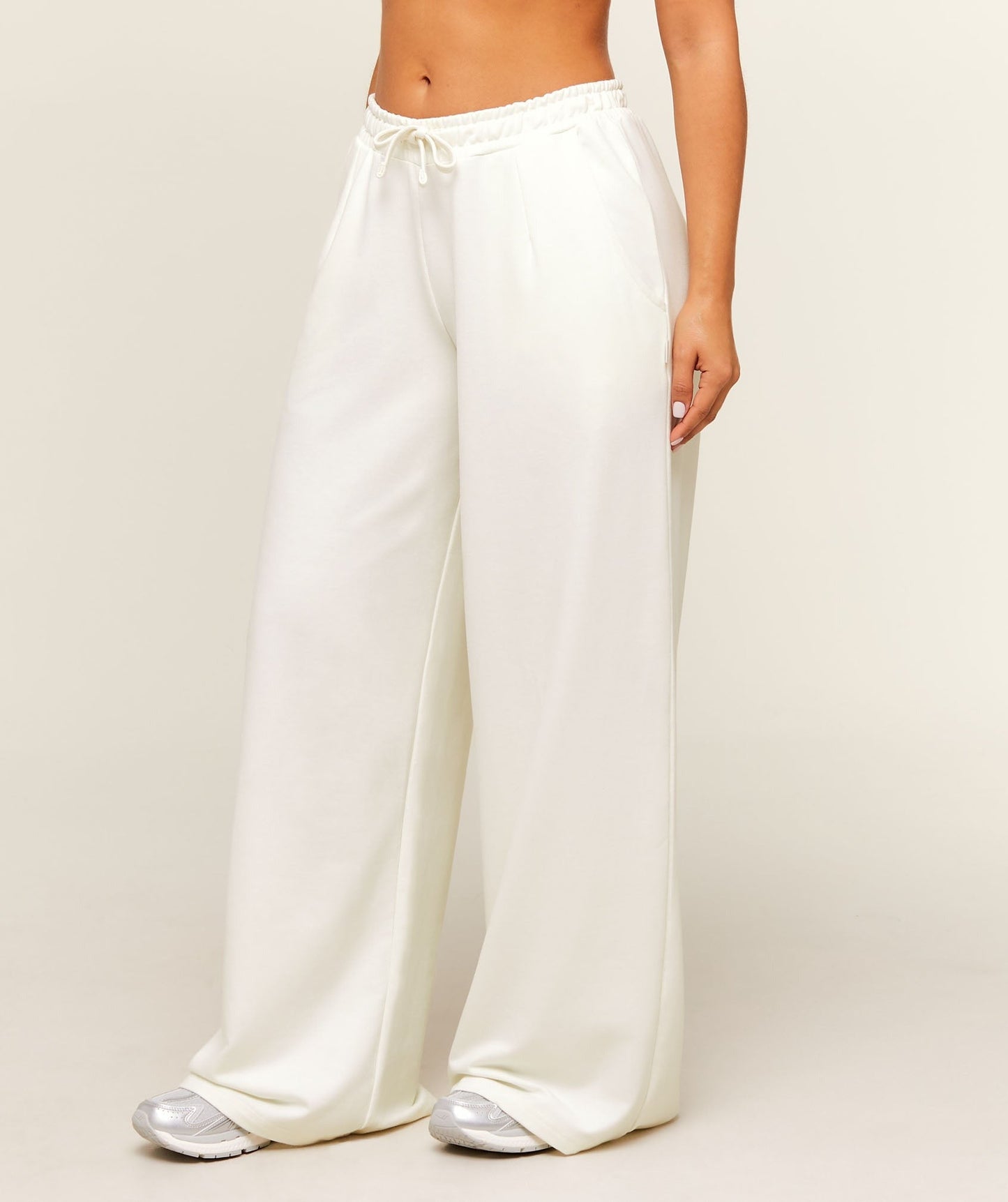 Gymshark Lightweight Wide Leg Pant Short - Soft White