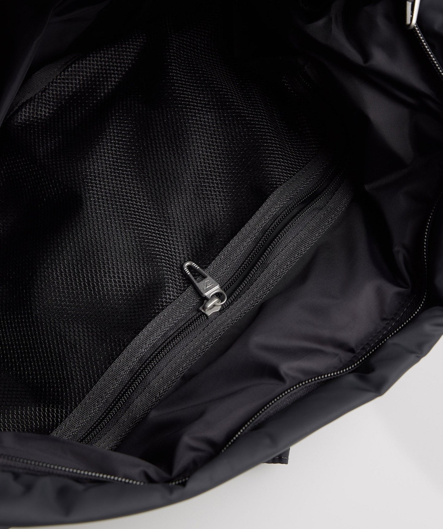 Gymshark Lifestyle Barrel Bag - Onyx Grey