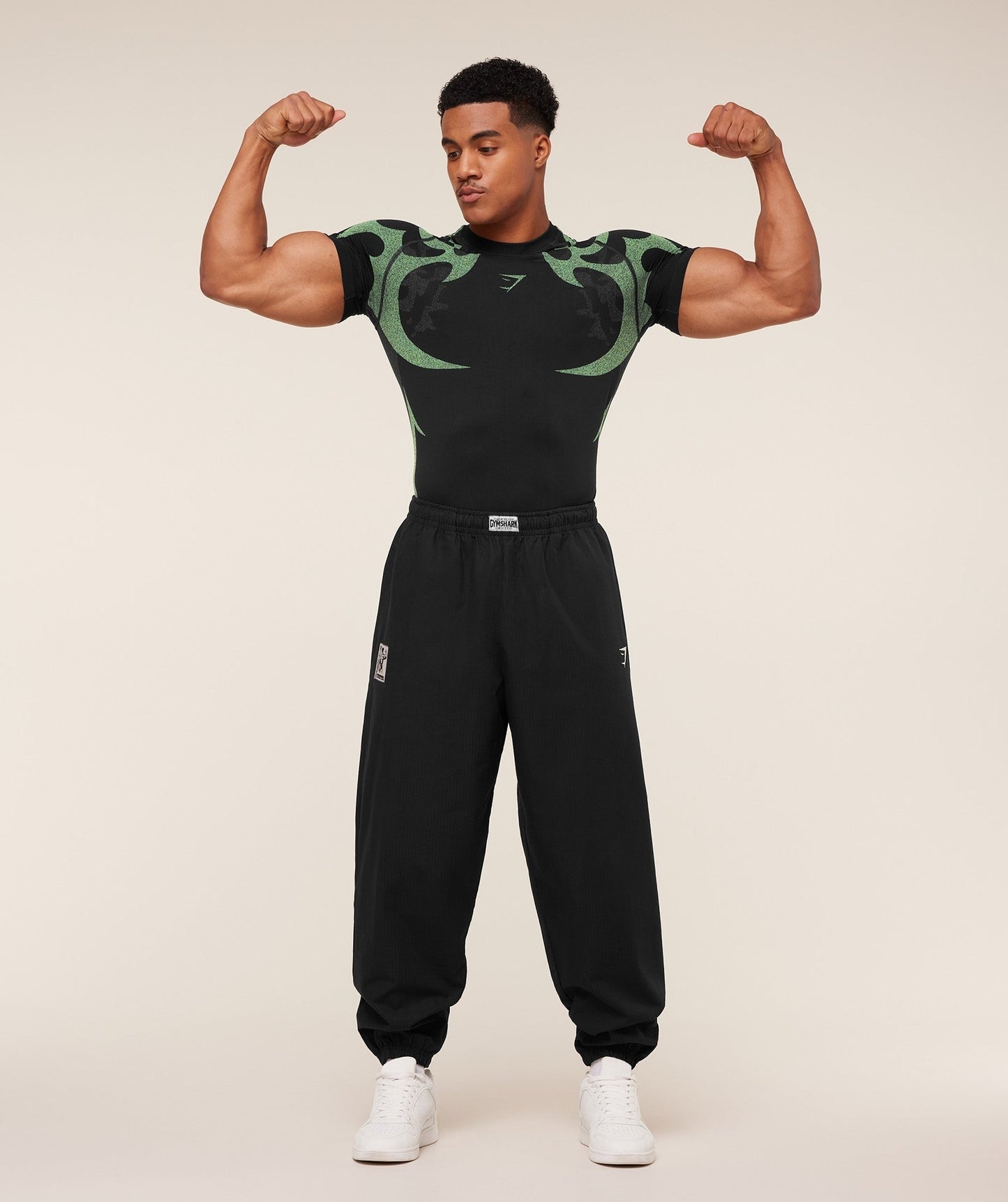 Gymshark Storm Seamless T-Shirt - Black/Active Green
