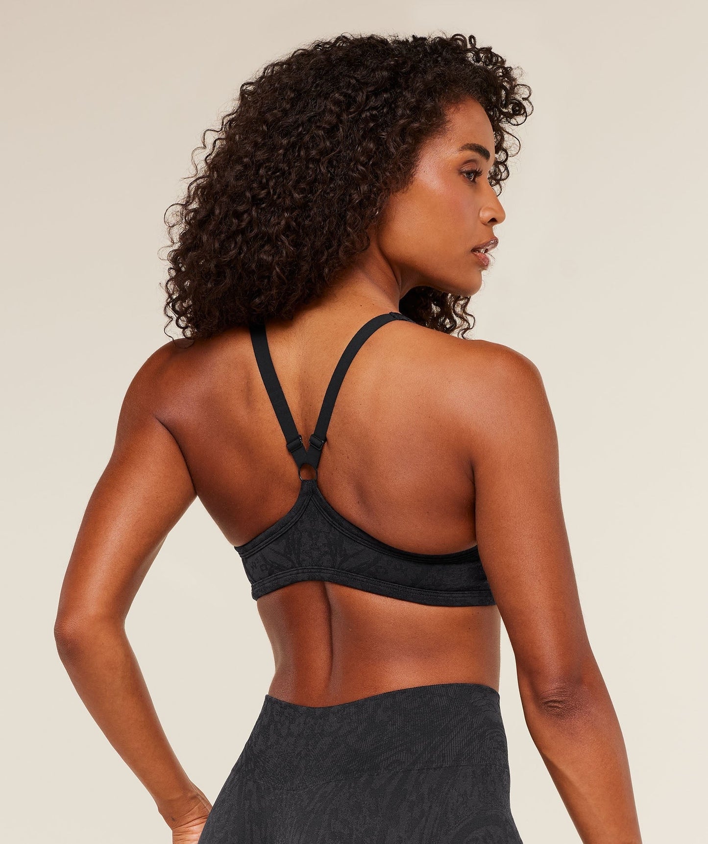 Gymshark Adapt Animal X Whitney Sports Bra - Black / Asphalt Grey