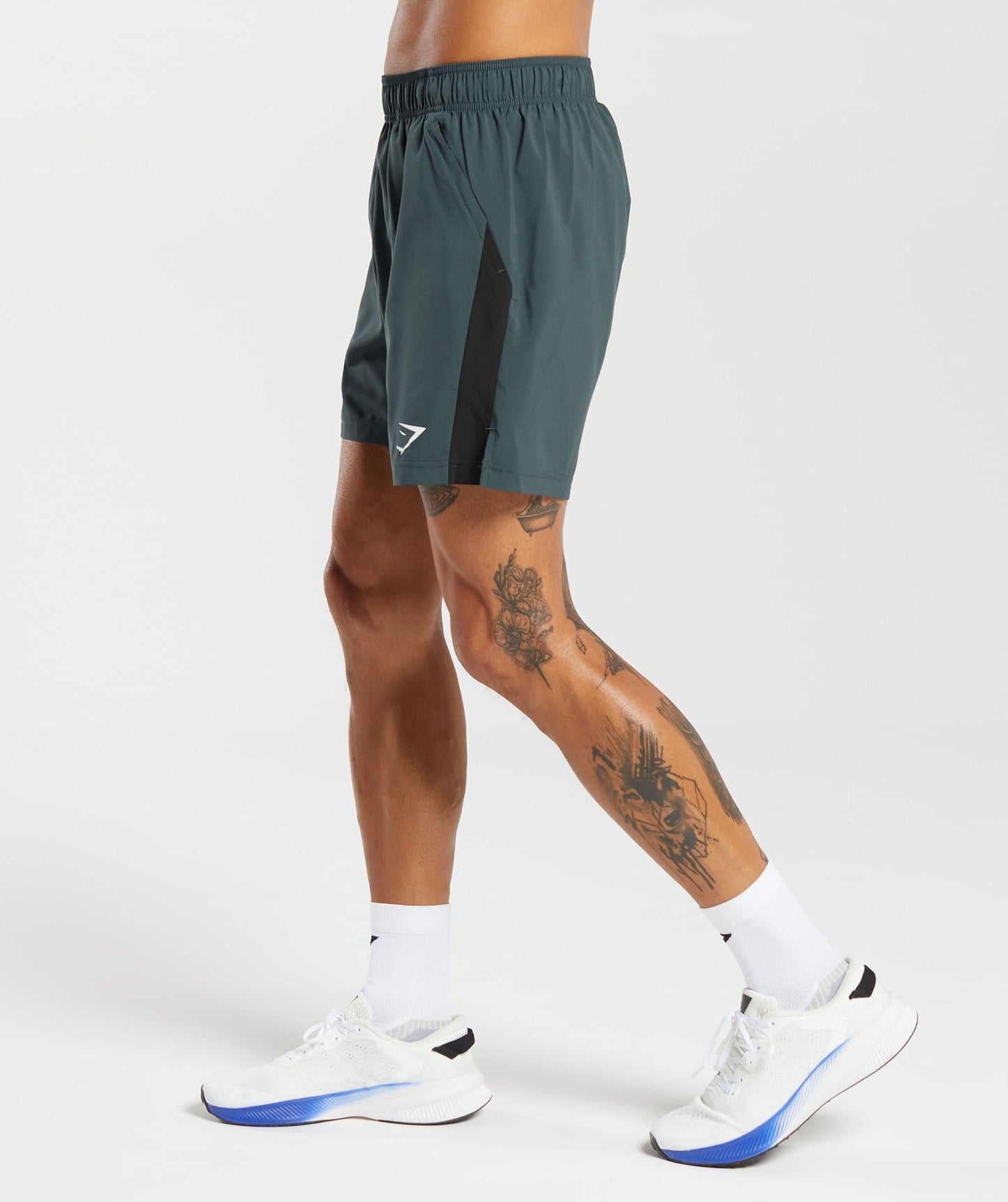Gymshark Sport 7" Shorts - Fog Green/Black