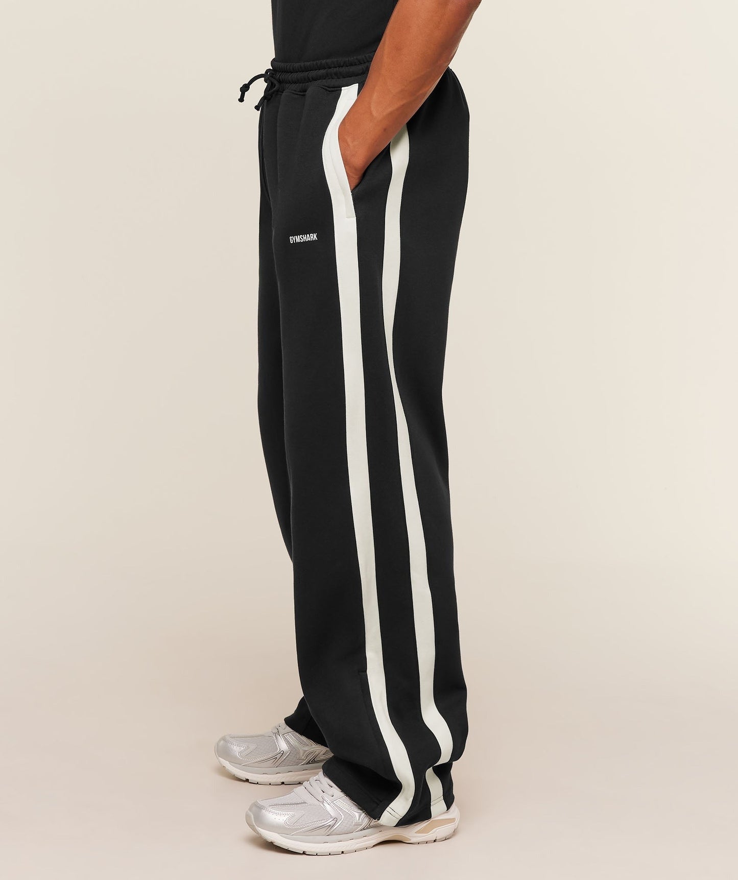 Gymshark x CBUM Straight Leg Jogger - Black