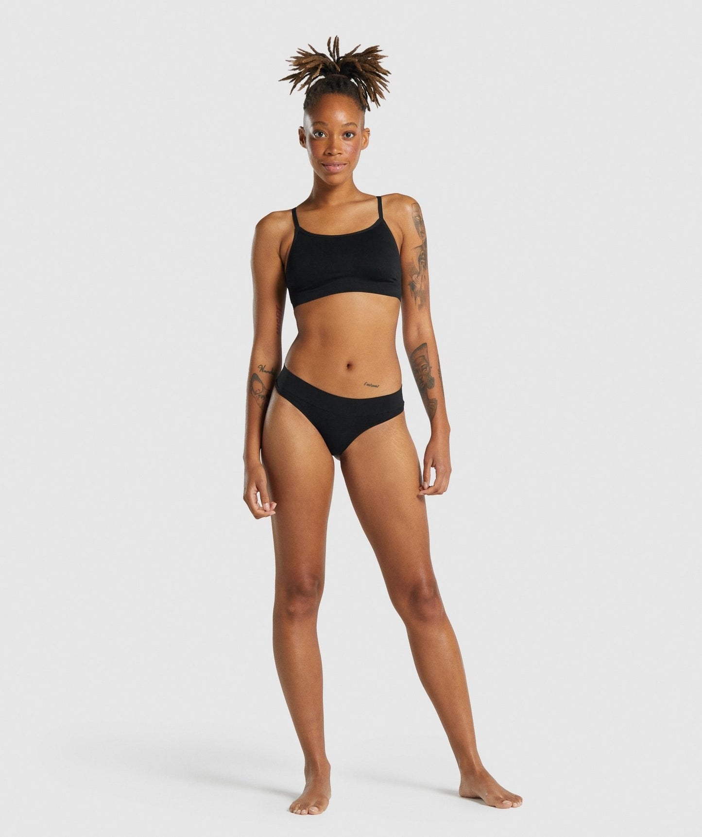 Gymshark Seamless Scoop Neck Bralette- Black