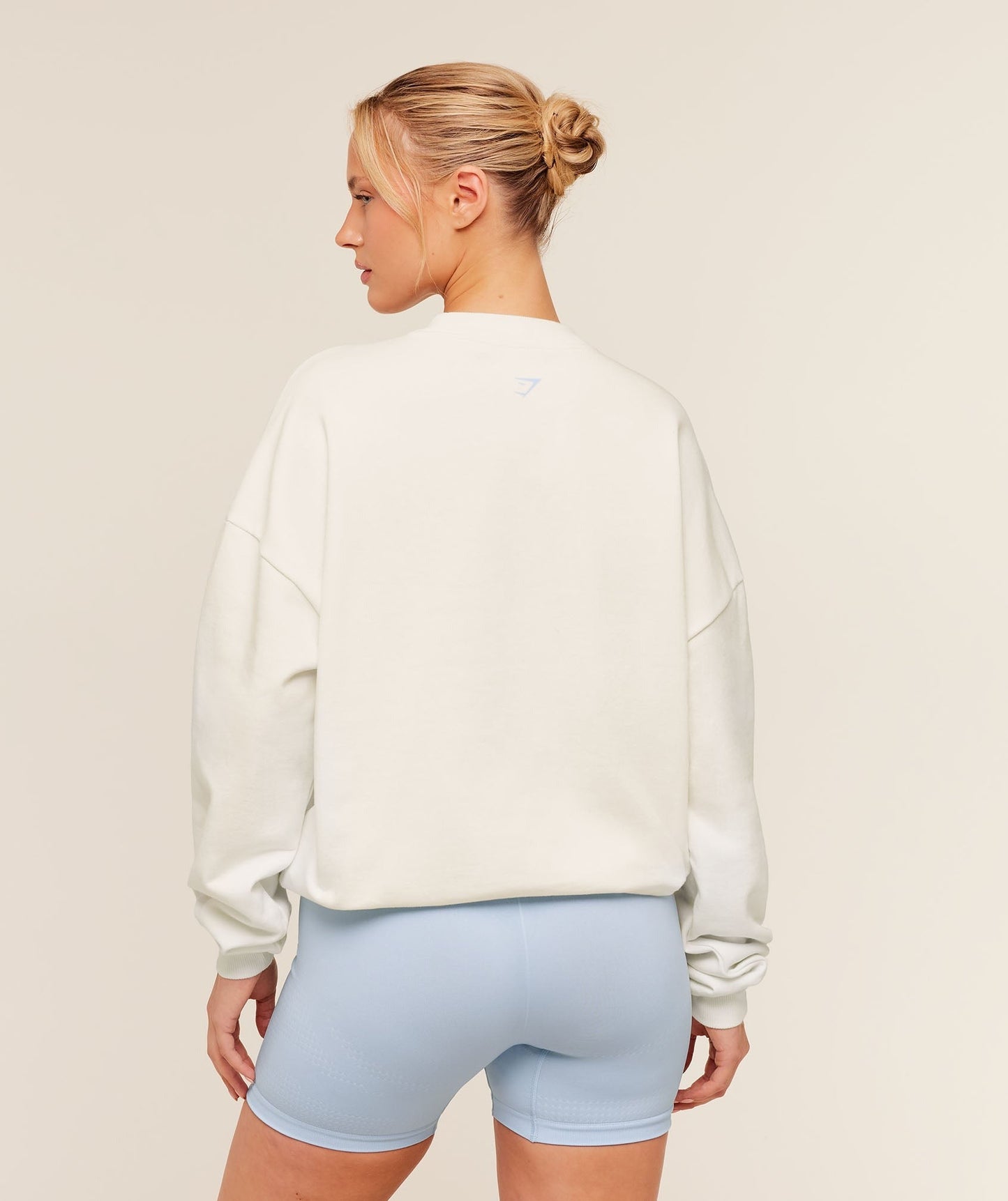 Gymshark Lifestyle Club Graphic Sweatshirt - Soft White