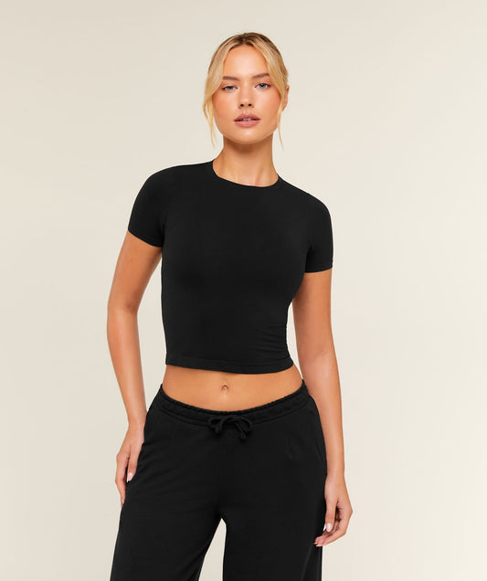 Gymshark FeatherForm Short Sleeve T-Shirt - Black