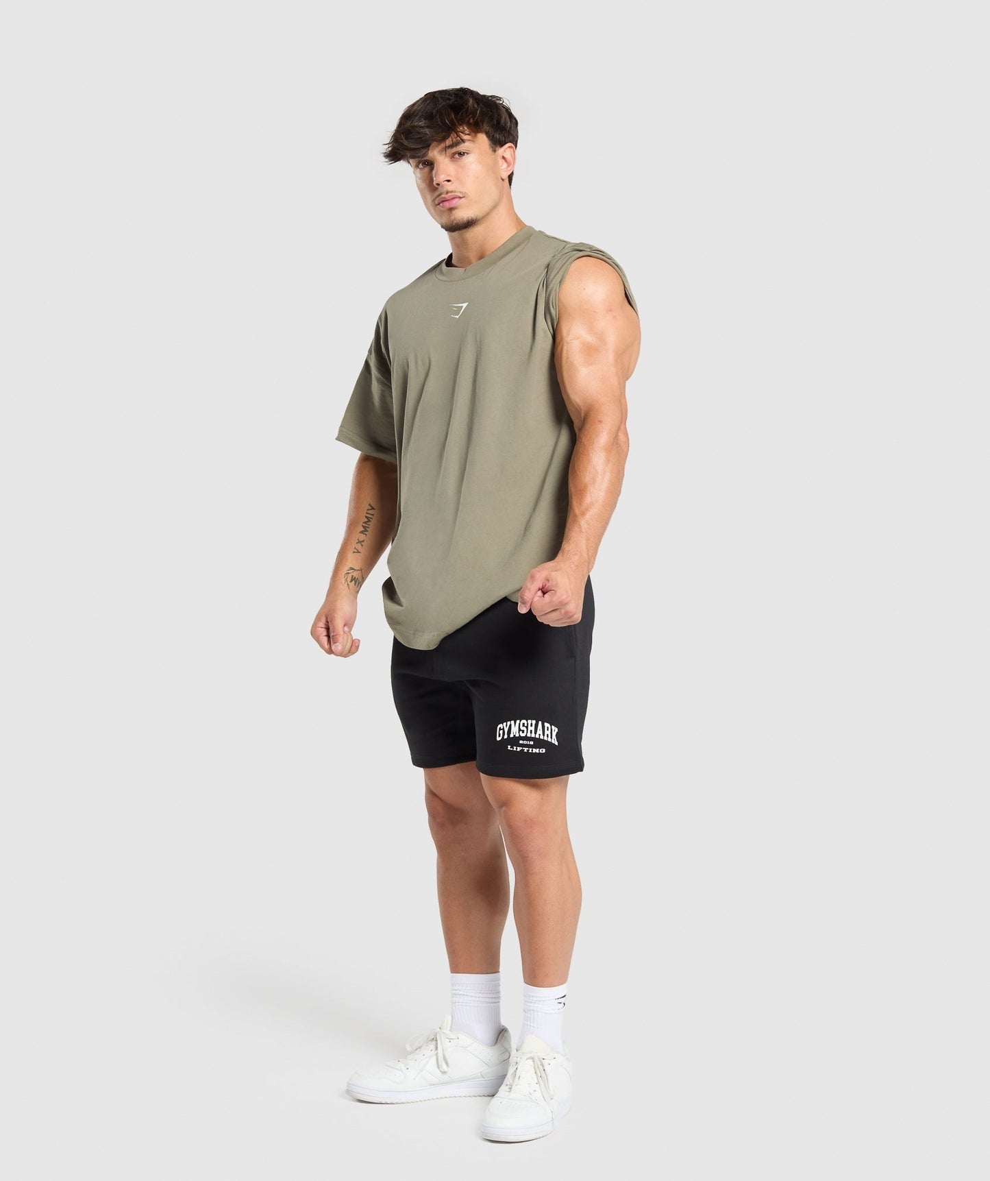 Gymshark Build Your Legacy Graphic T-Shirt - Utility Green