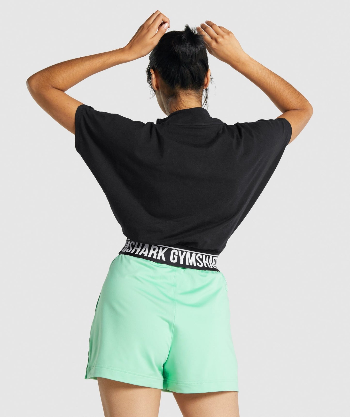 Gymshark Recess Crop 1/2 Zip Tee - Black