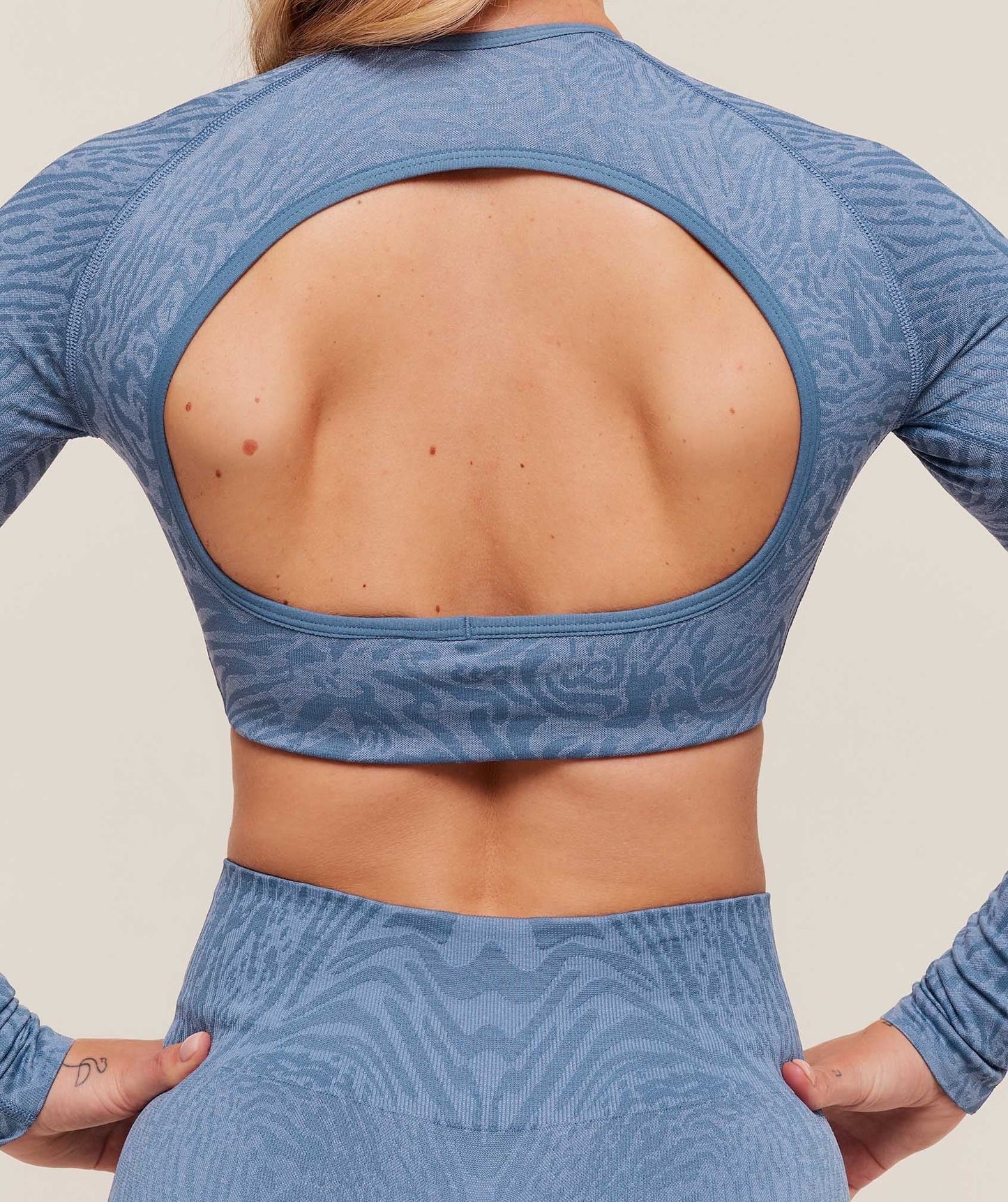 Gymshark Adapt Animal Long Sleeve Crop Top - Worn Blue/Peri Blue