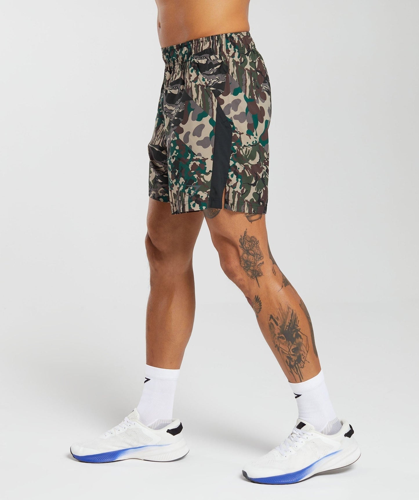 Gymshark Sport 7" Shorts - Cement Brown/Black Print