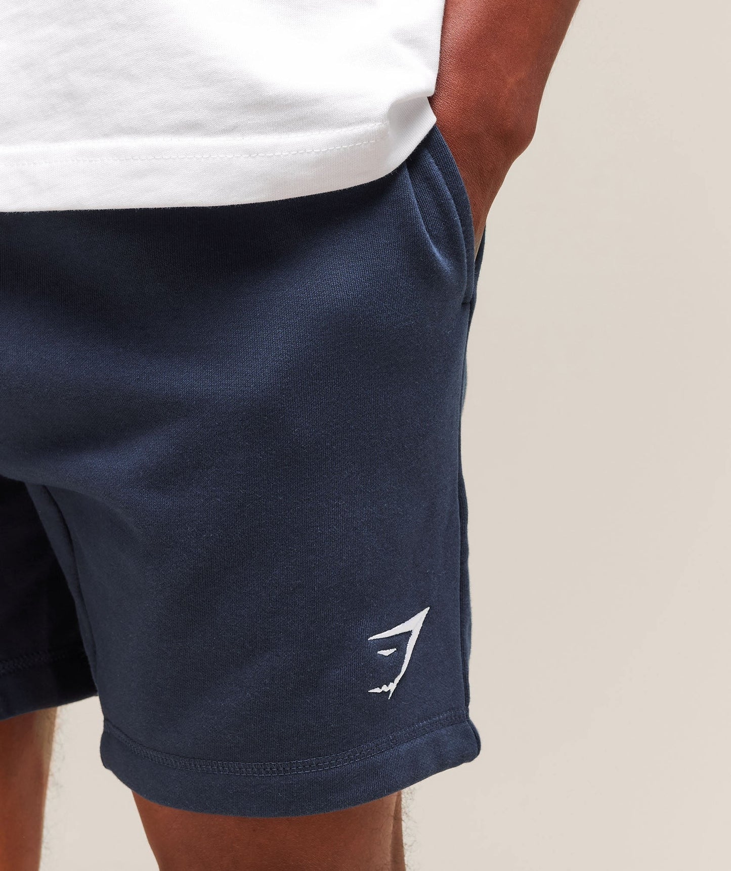Gymshark Crest 7" Shorts - Navy