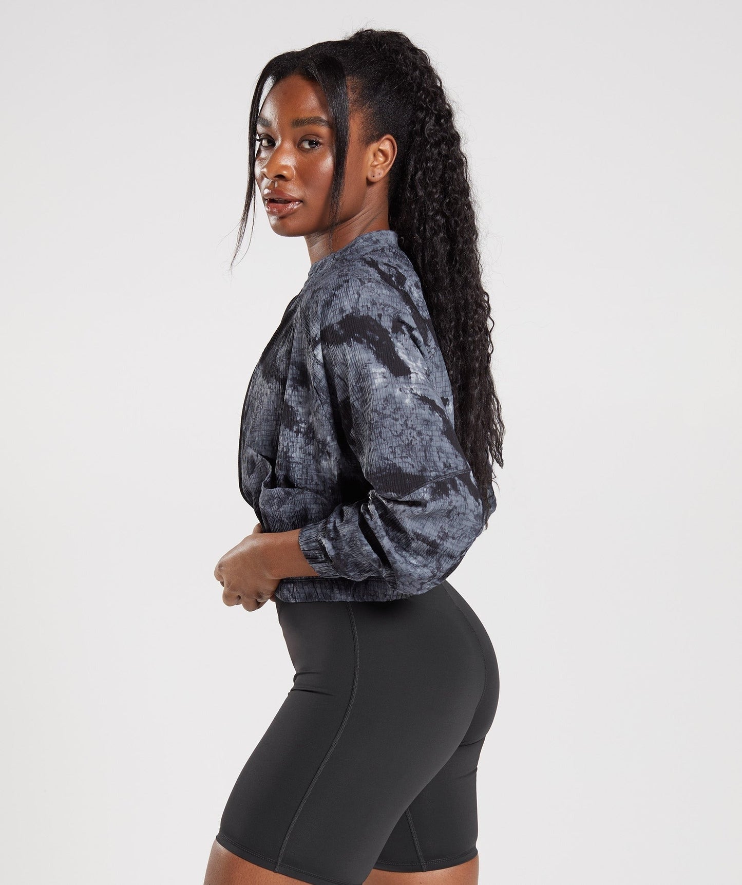 Gymshark Elevate Woven Jacket - Coin Grey Spray Dye