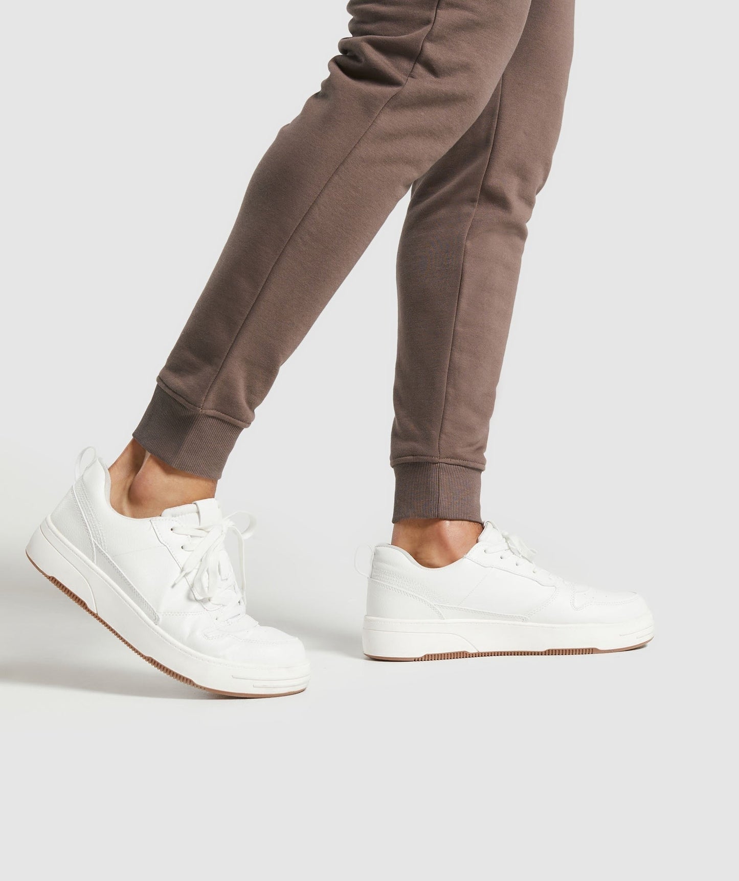 Gymshark Crest Joggers - Truffle Brown