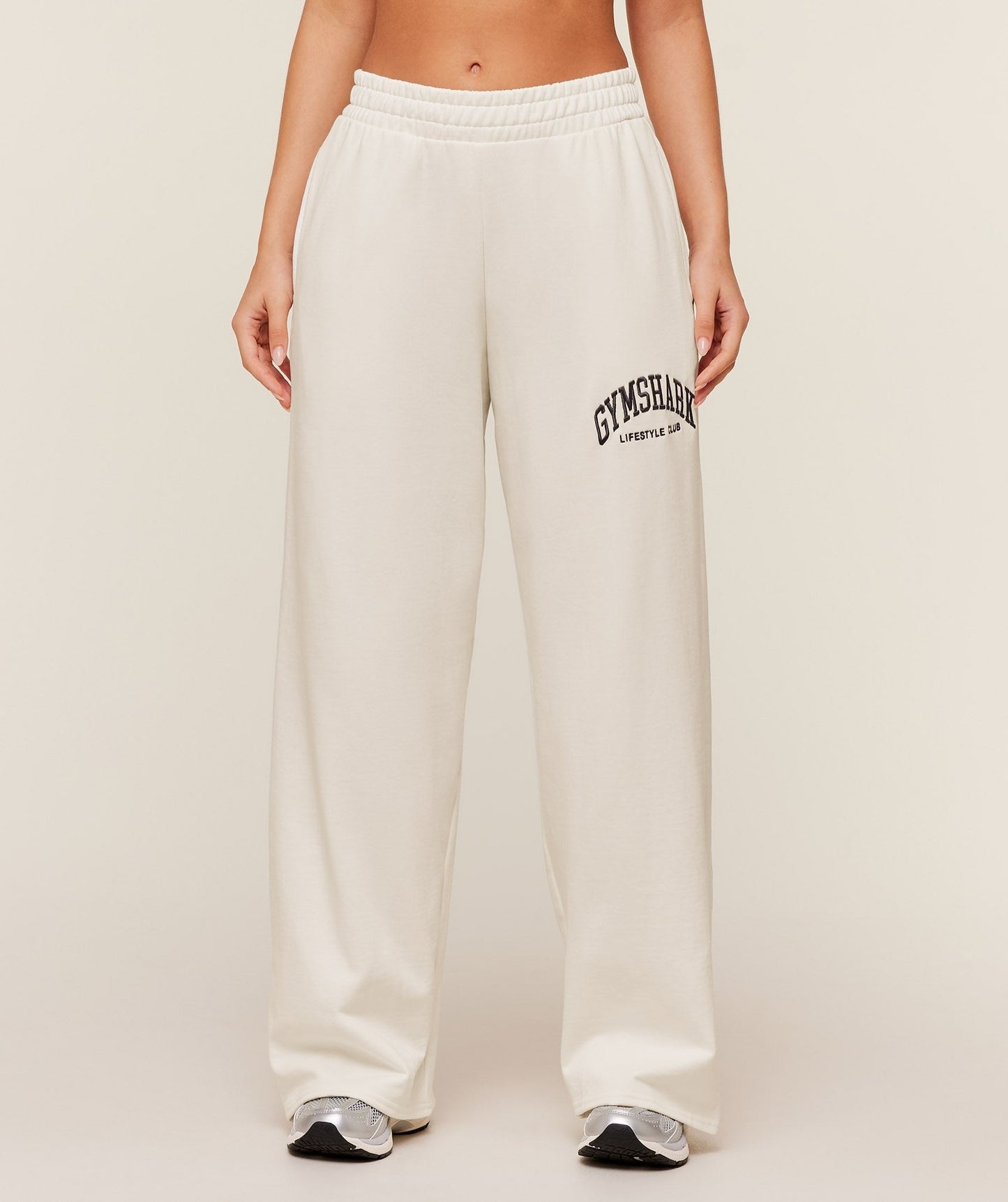 Gymshark Collegiate Graphic Straight Leg Joggers - GS Soft White