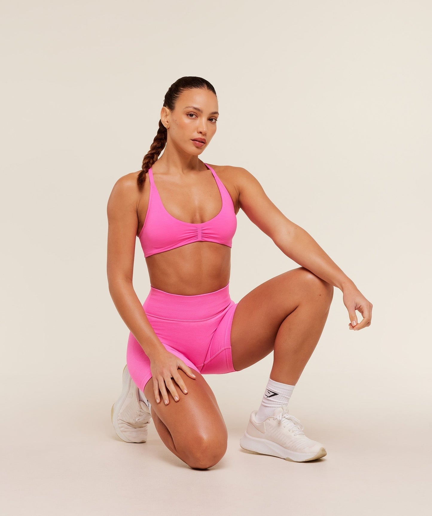 Gymshark Interval Seamless Light Support Sports Bra - Electric Pink