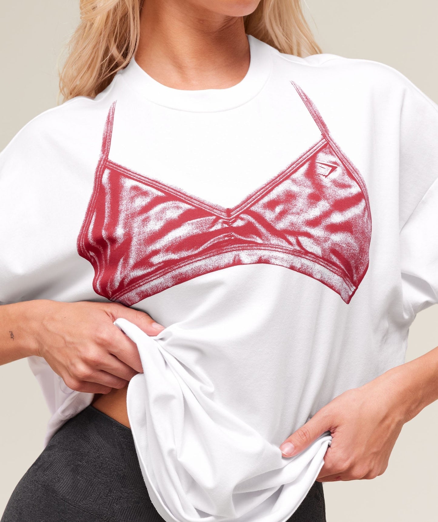 Gymshark Minimal Bra Graphic Oversized T-Shirt - White/Conditioning Red