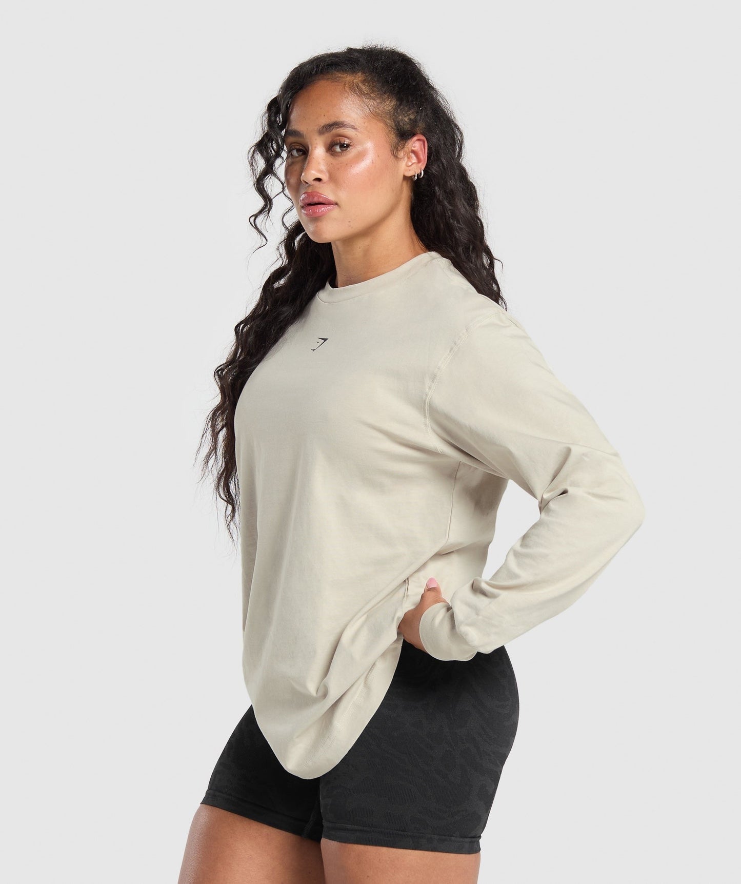 Gymshark Strength Department Graphic LS Top - Pebble Grey