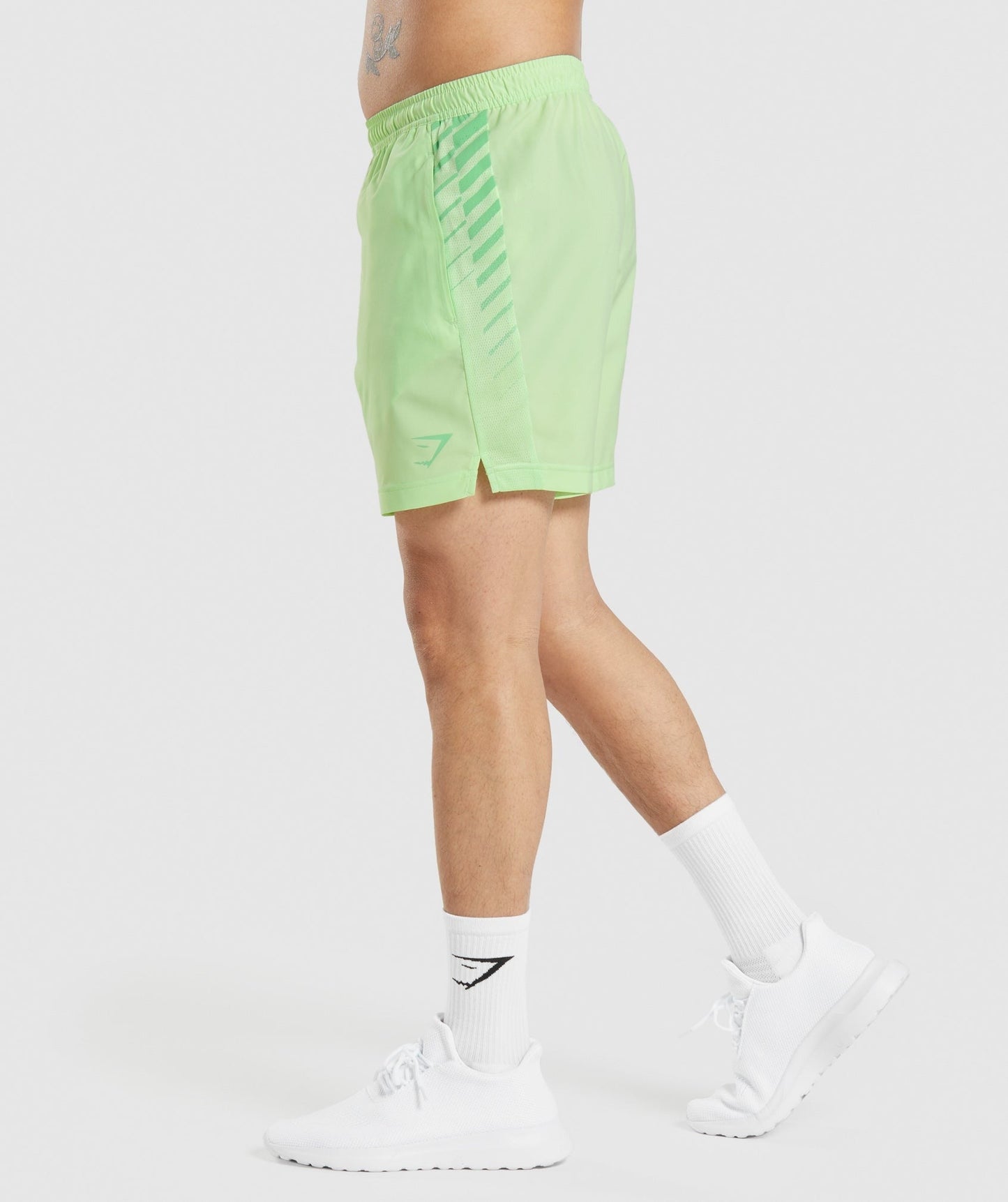 Gymshark Sport Stripe 7" Shorts - Bali Green