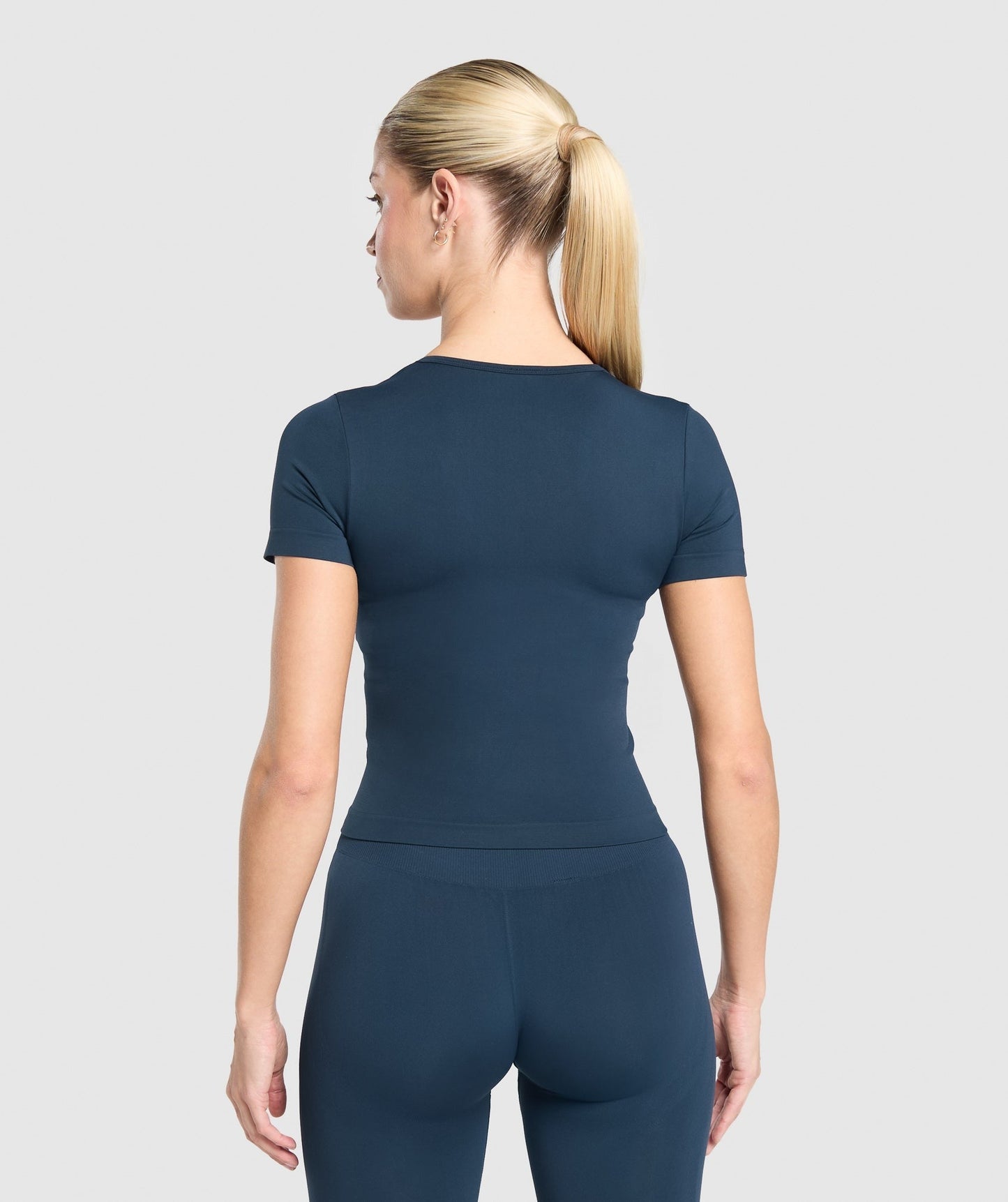 Gymshark Everyday Seamless Tight Fit Crew Neck Tee - Navy