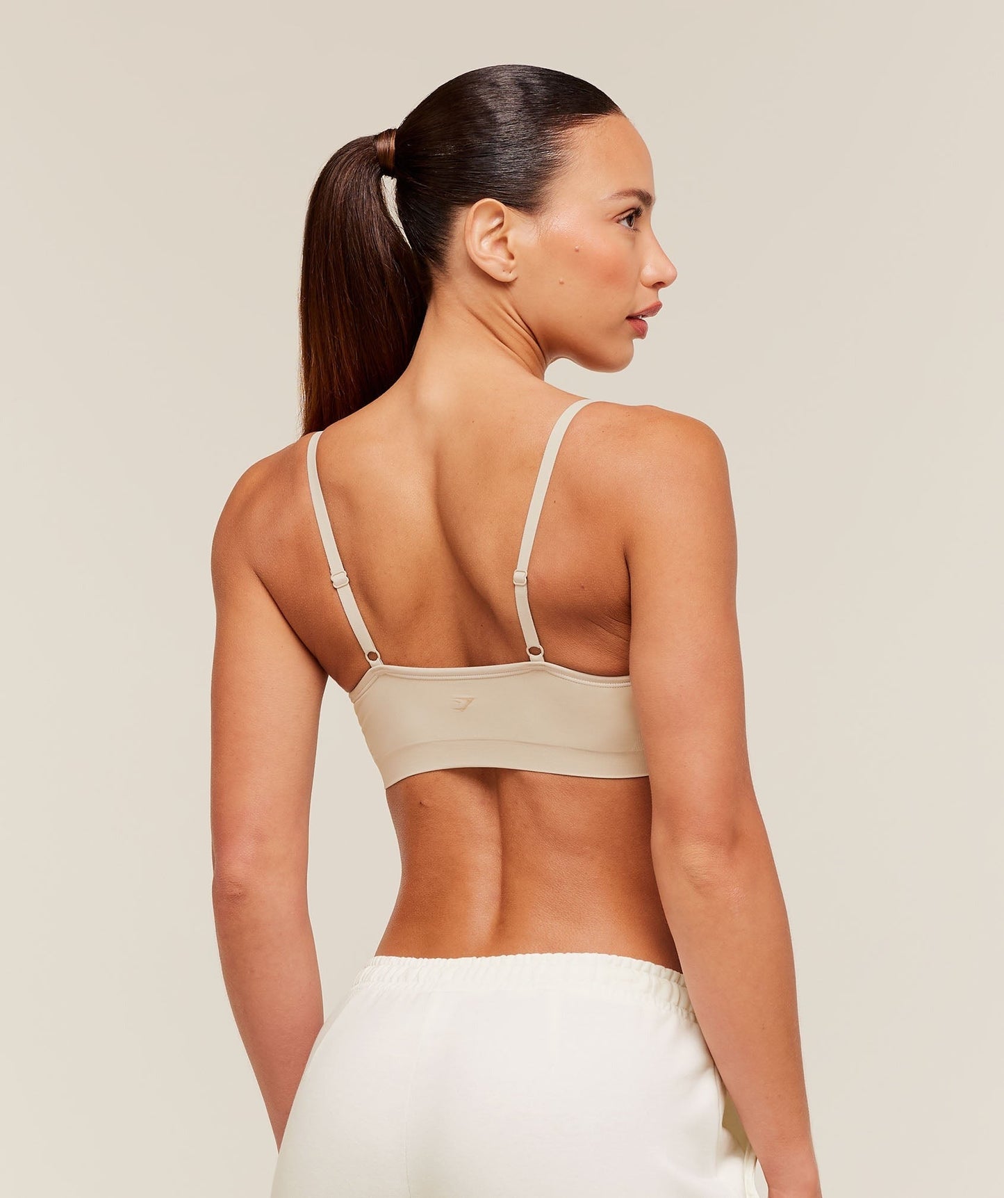 Gymshark FeatherForm V-Neck Bralette - Pebble Grey