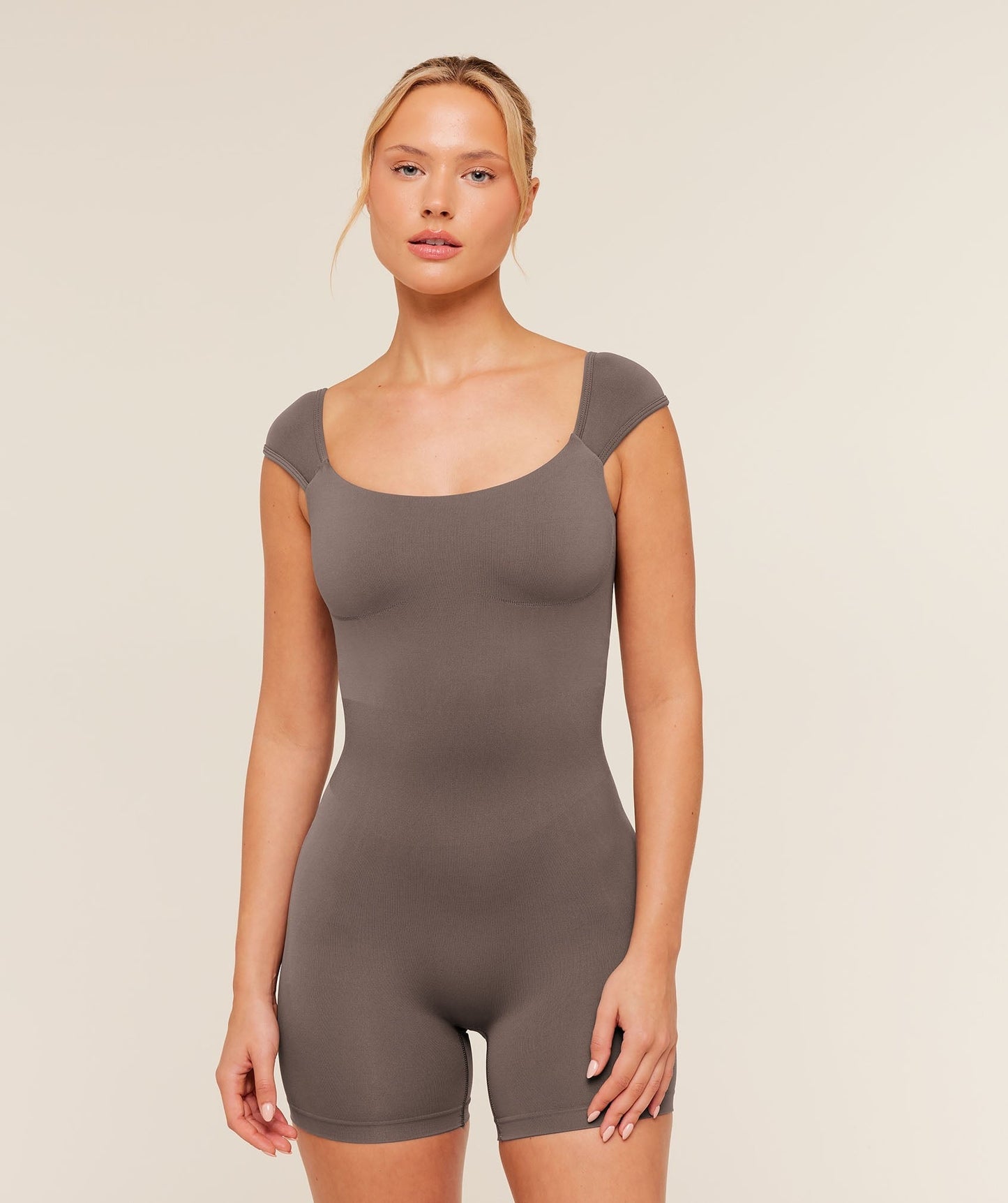 Gymshark Soft Sculpt Cap Sleeve All-In-One - Cool Brown