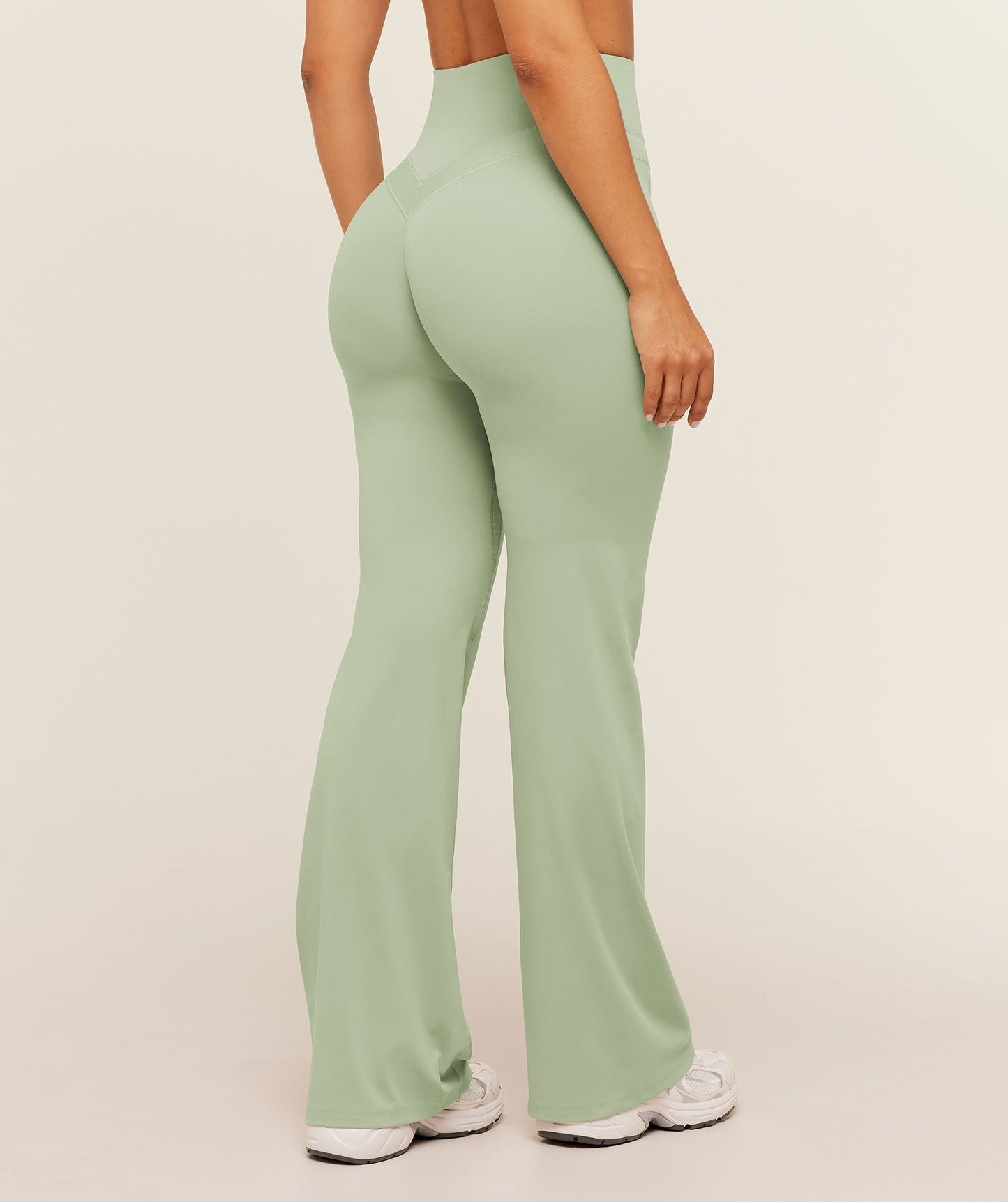 Gymshark Whitney Short Flared Legging - Haze Green