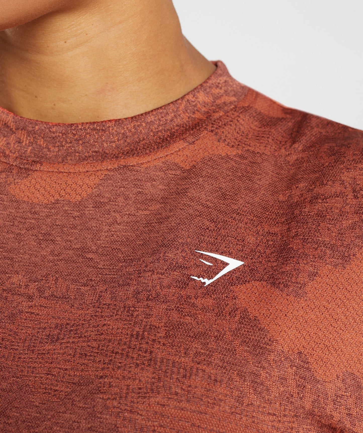 Gymshark Adapt Camo Seamless Crop Top - Storm Red/Cherry Brown