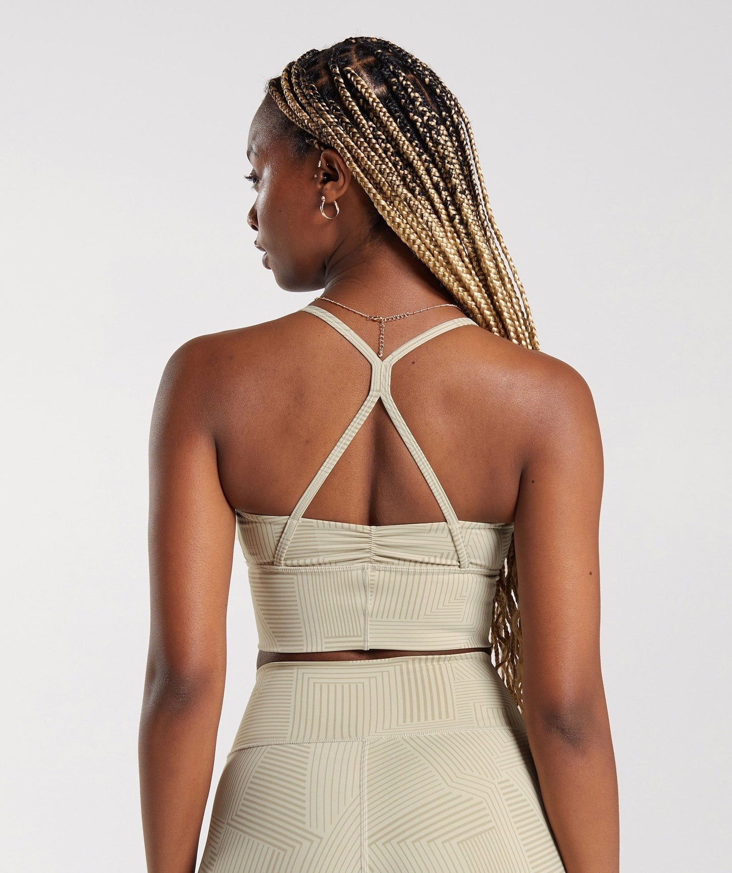 Gymshark ELEVATE LONGLINE SPORTS BRA - Sandy Brown