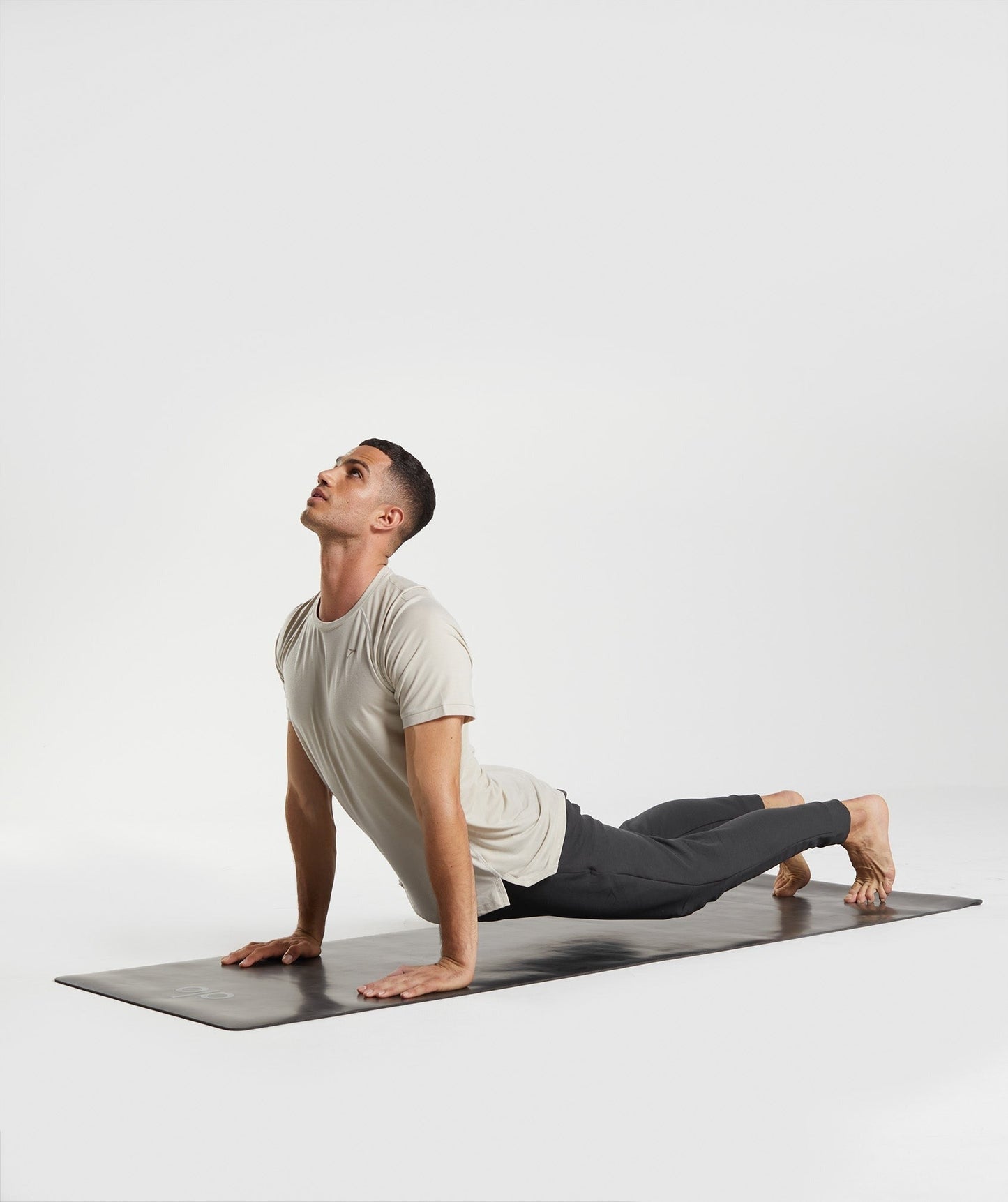 Gymshark Studio Breath T-Shirt - Pebble Grey