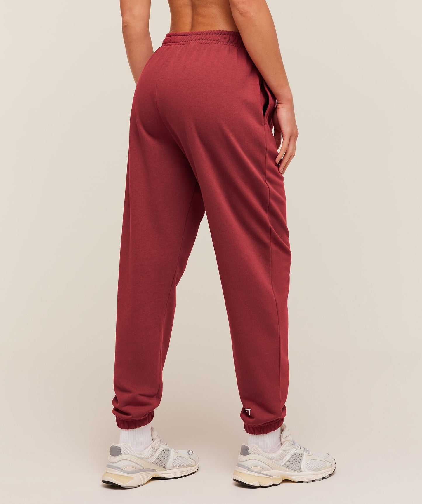 Gymshark Strength and Fitness Crest Graphic Joggers - Athletic Burgundy
