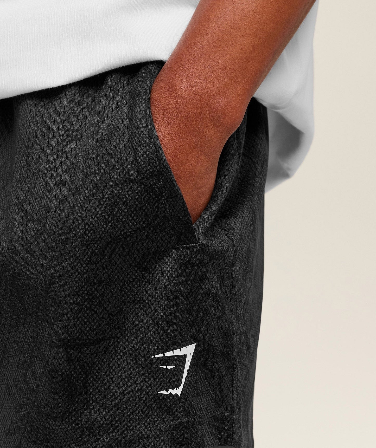 Gymshark Lifting Mesh 5" Shorts - Black/Grey