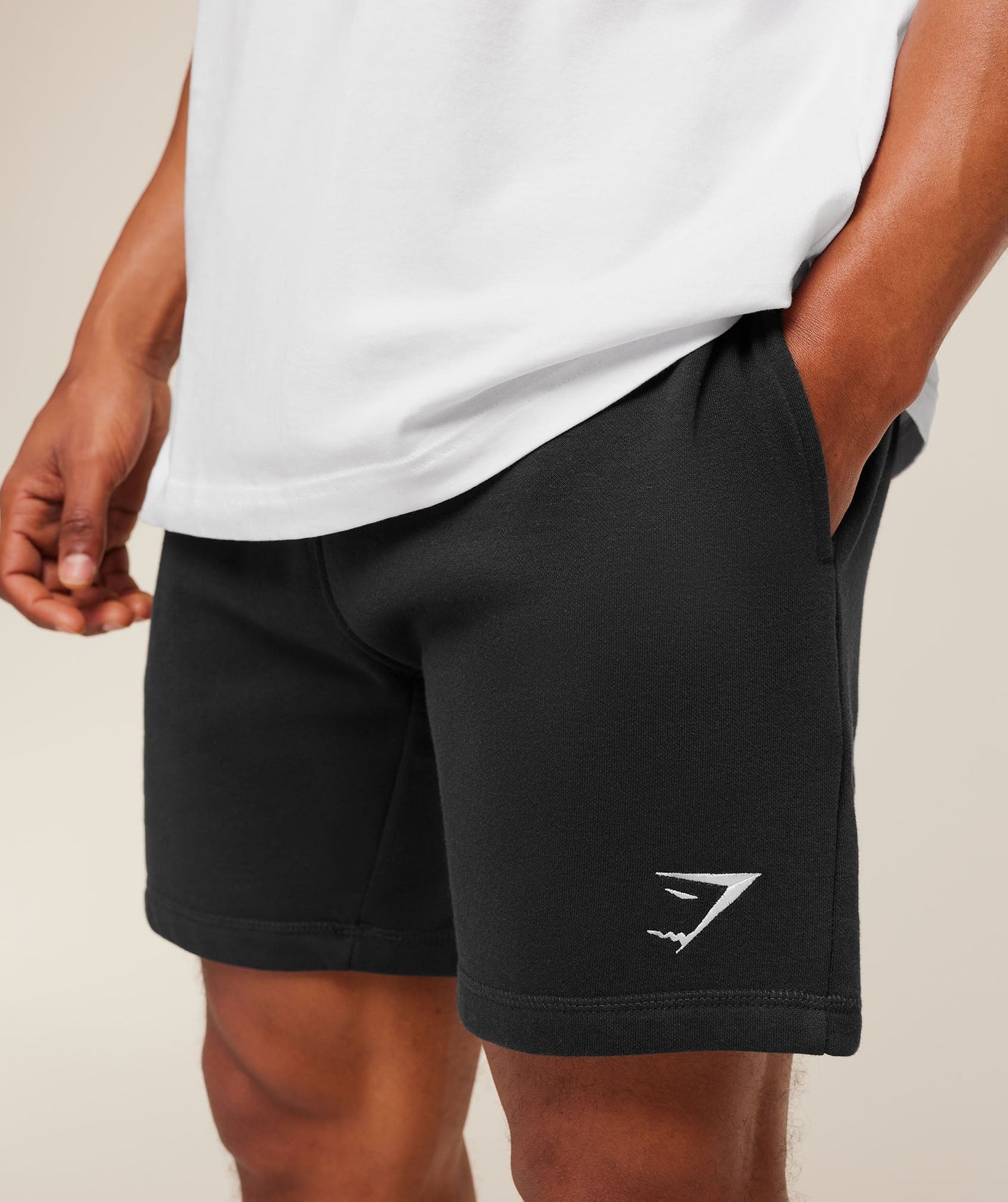 Gymshark Crest 7" Shorts - Black