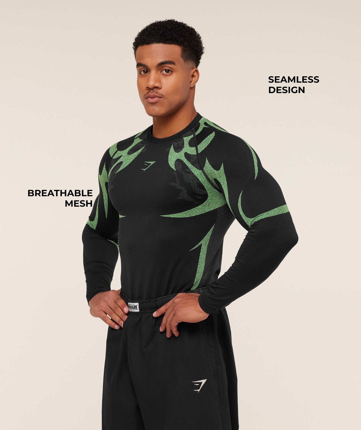 Gymshark Storm Seamless Long Sleeve T-Shirt - Black/Active Green