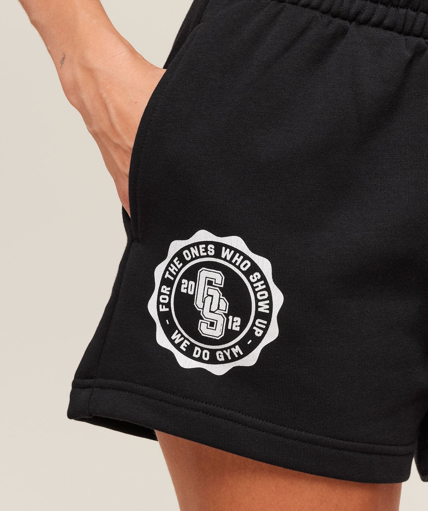 Gymshark Collegiate Graphic Fleece Shorts - Black