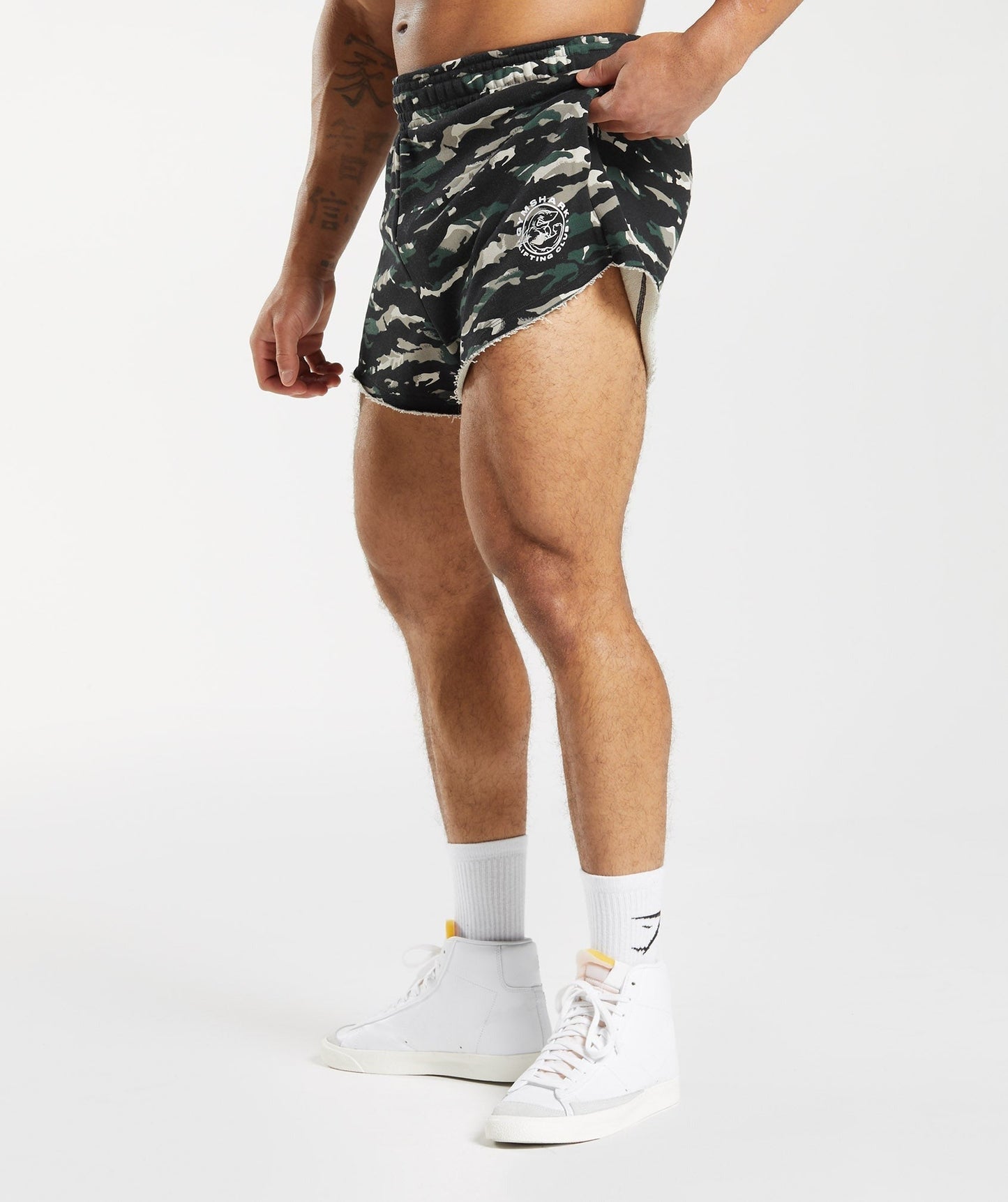 Gymshark Legacy Shorts - Obsidian Green
