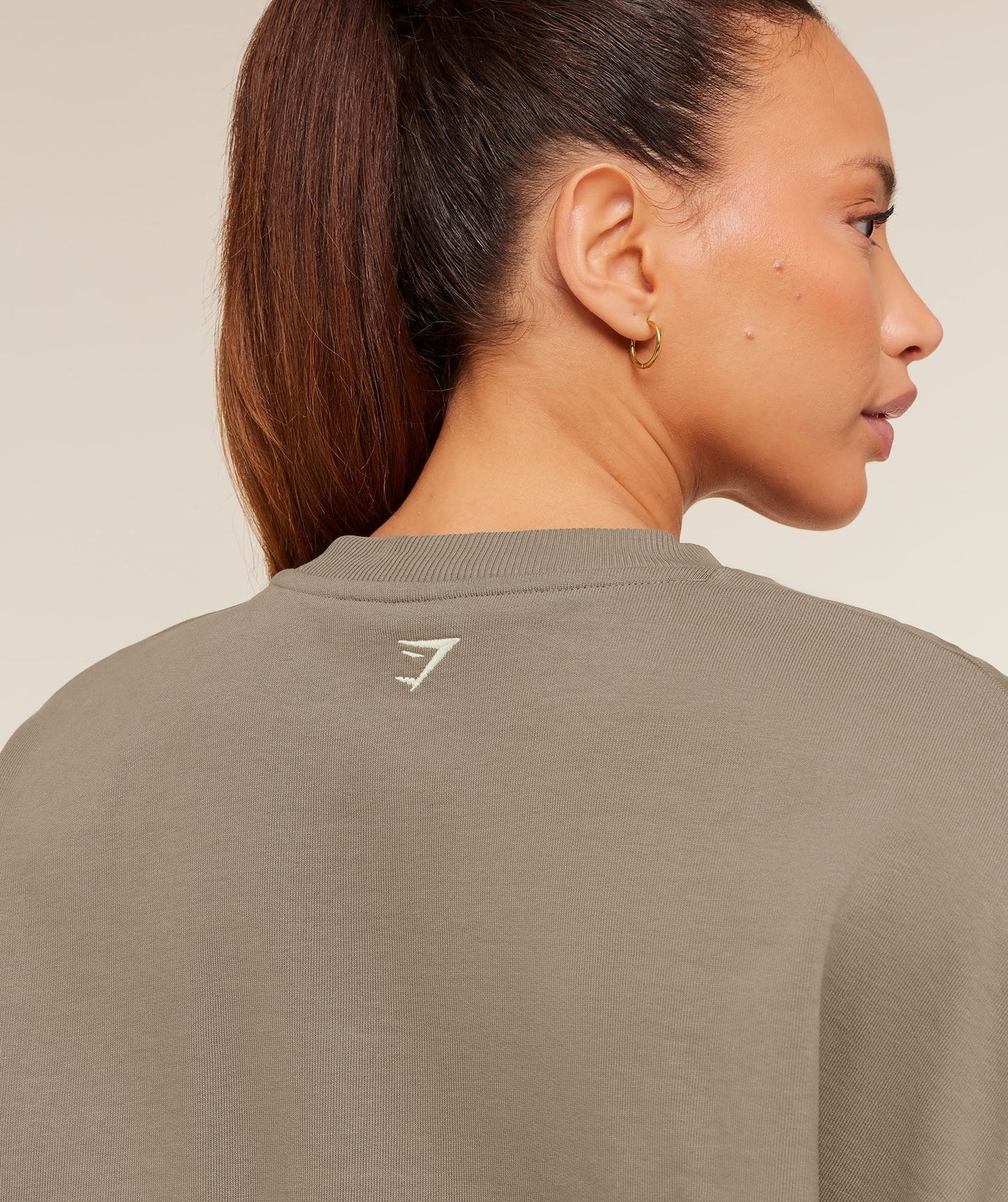 Gymshark Collegiate Graphic Crew Neck Pullover - Lifestyle Brown