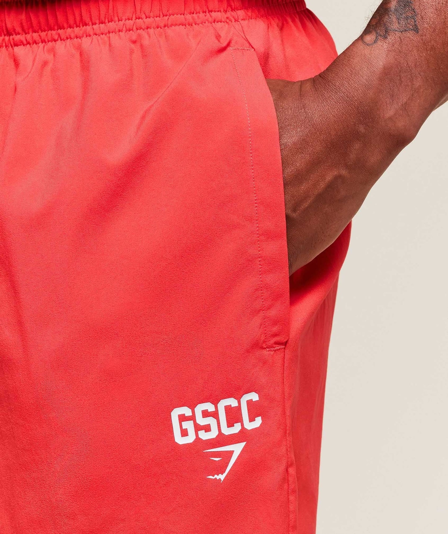 Gymshark Hybrid Athlete 7" Shorts - Coral Red