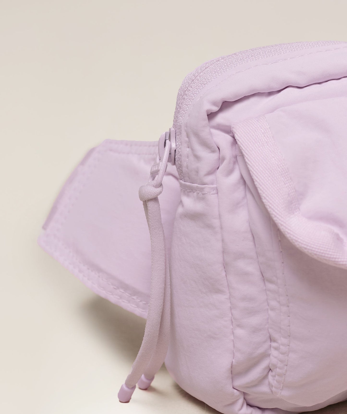 Gymshark Pleat Sling Bag - Ice Pink