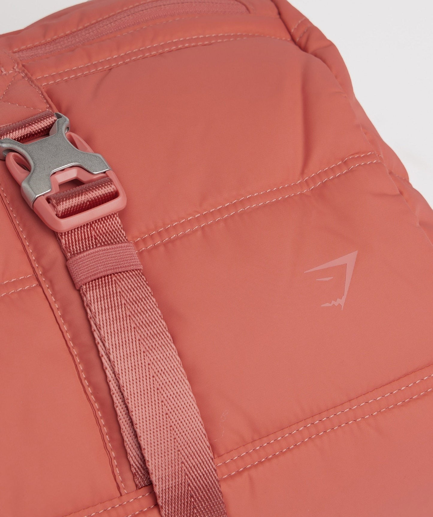 Gymshark Lifestyle Barrel Bag - Terracotta Pink