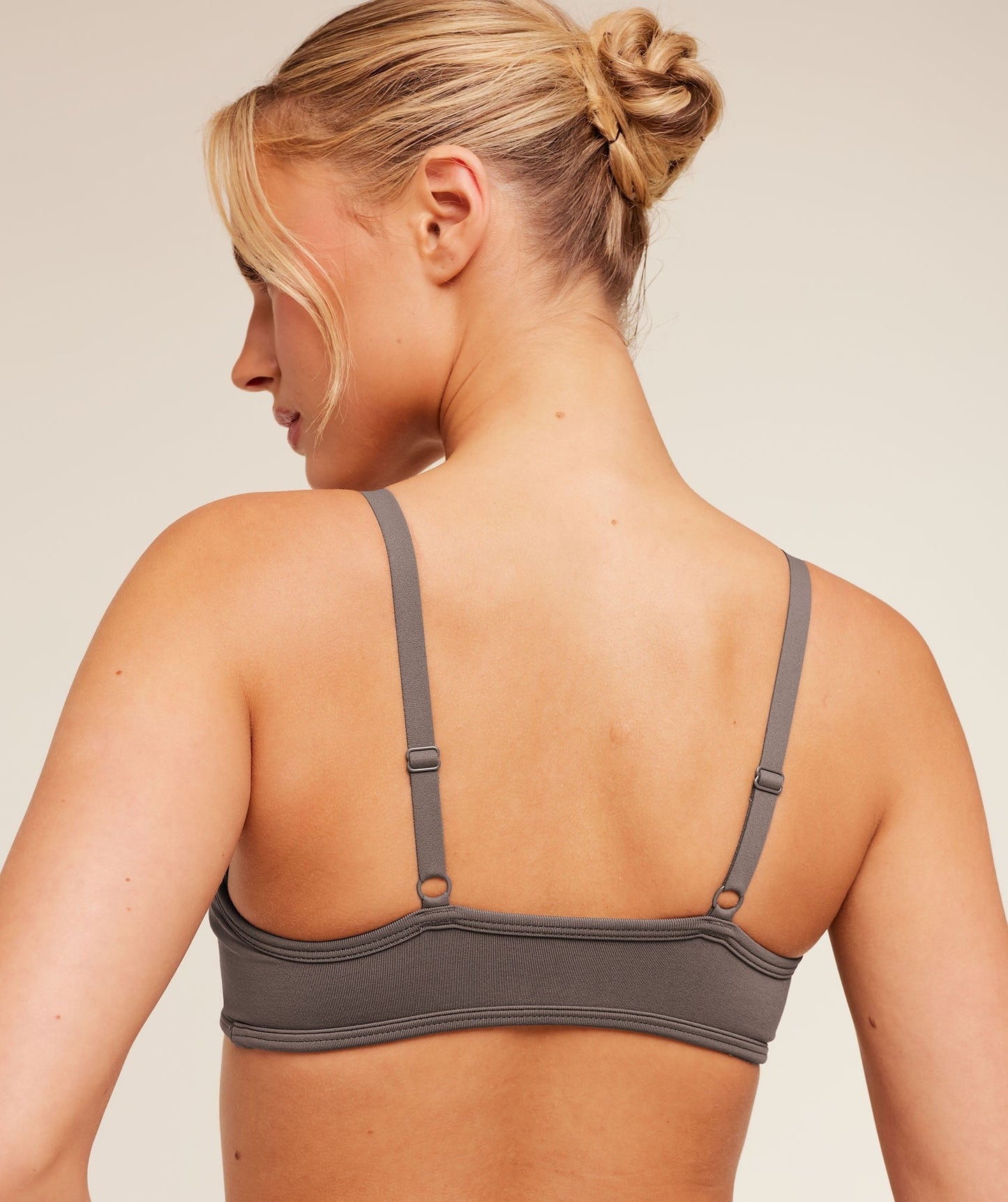 Gymshark Soft Sculpt V-neck Sports Bra - Cool Brown