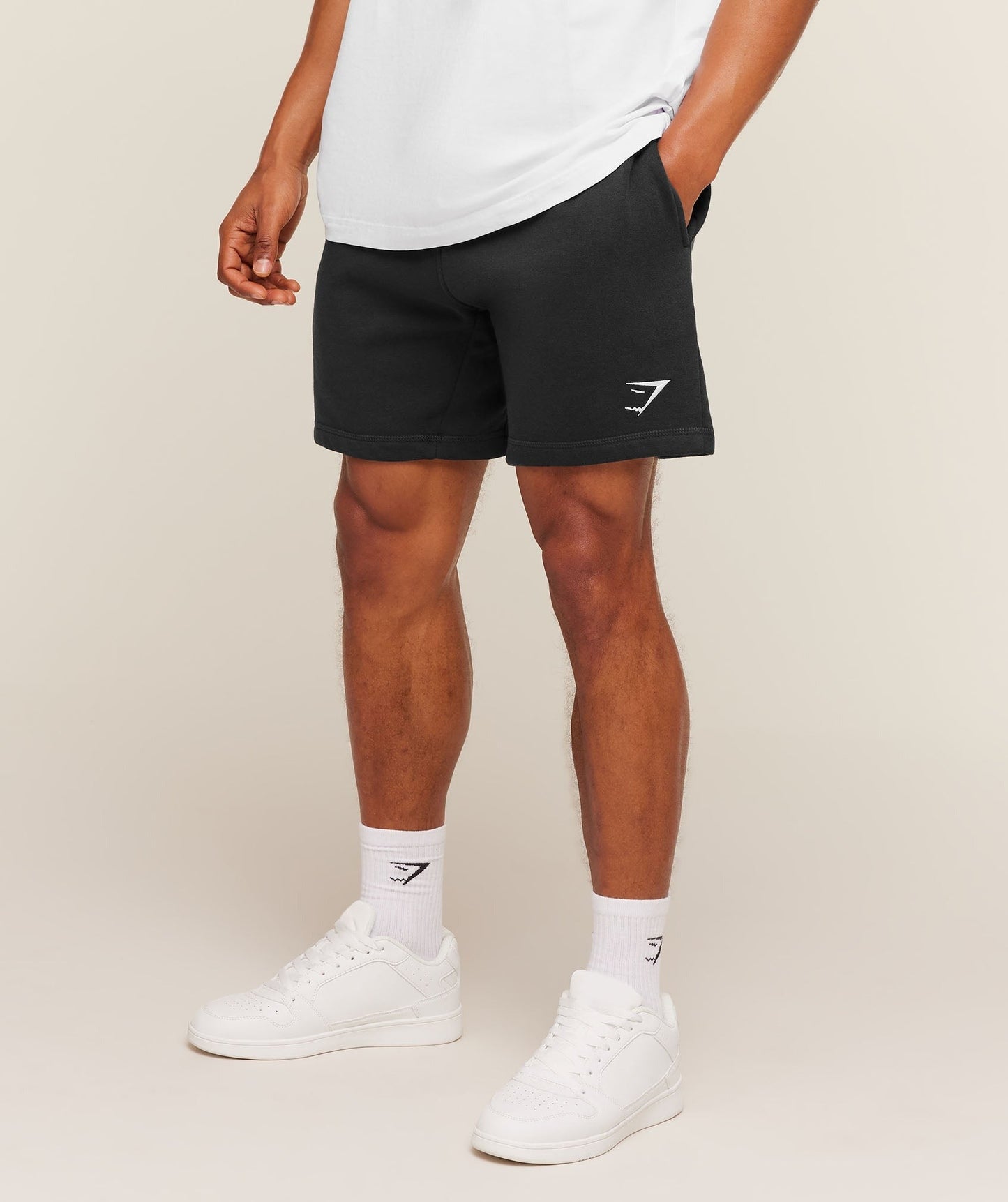 Gymshark Crest 7" Shorts - Black