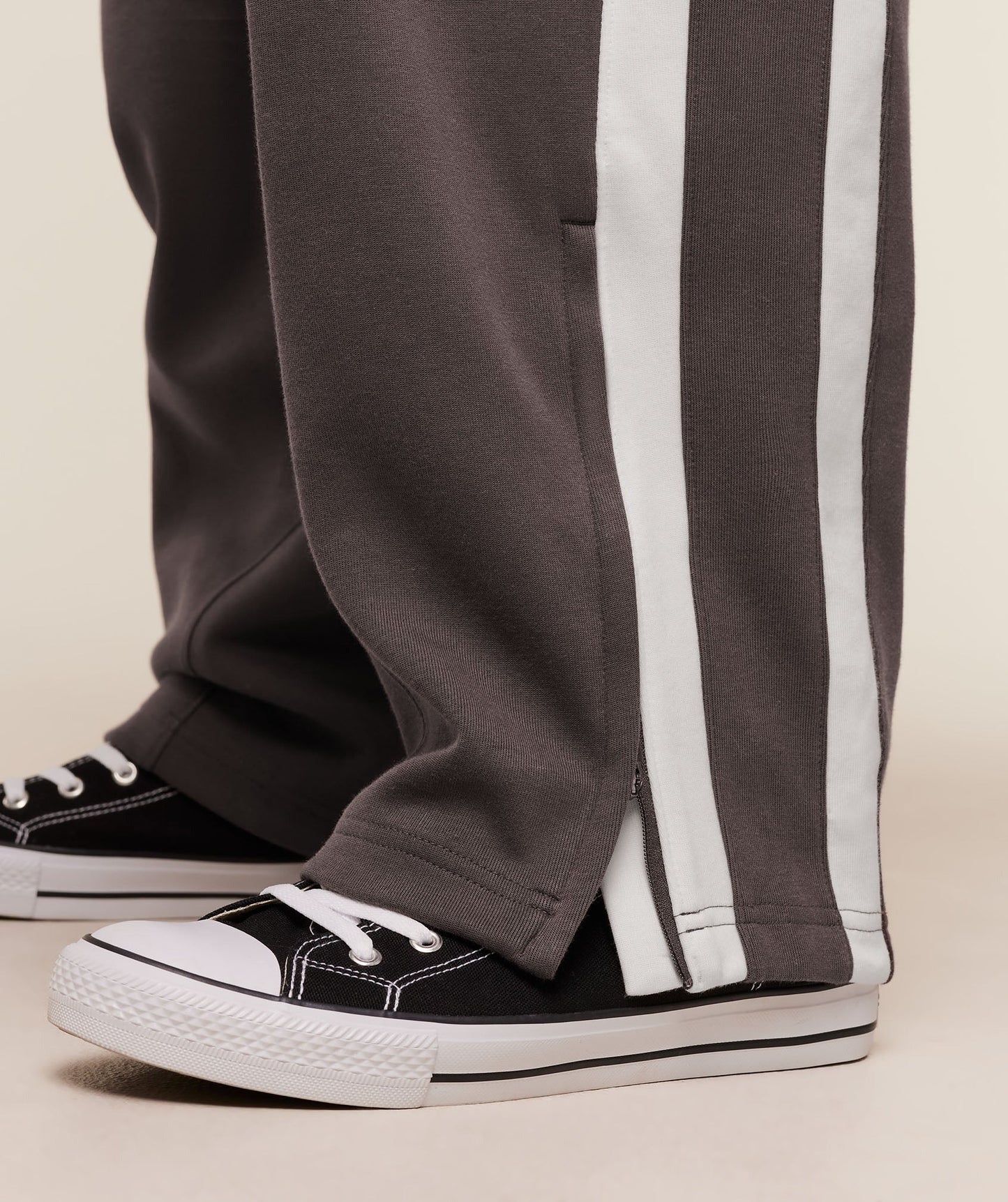 Gymshark x CBUM Straight Leg Jogger - Greyed Purple