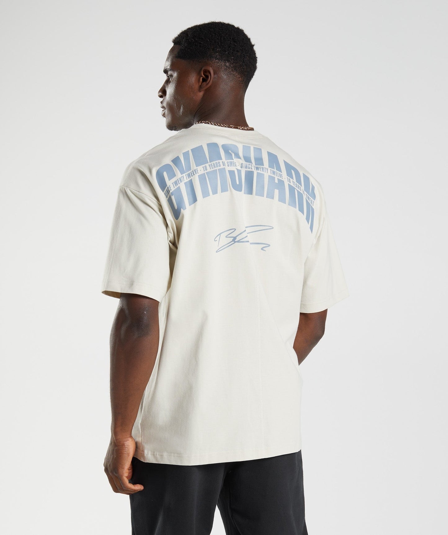 Gymshark GS10 Year Oversized T-Shirt - Chalky Grey