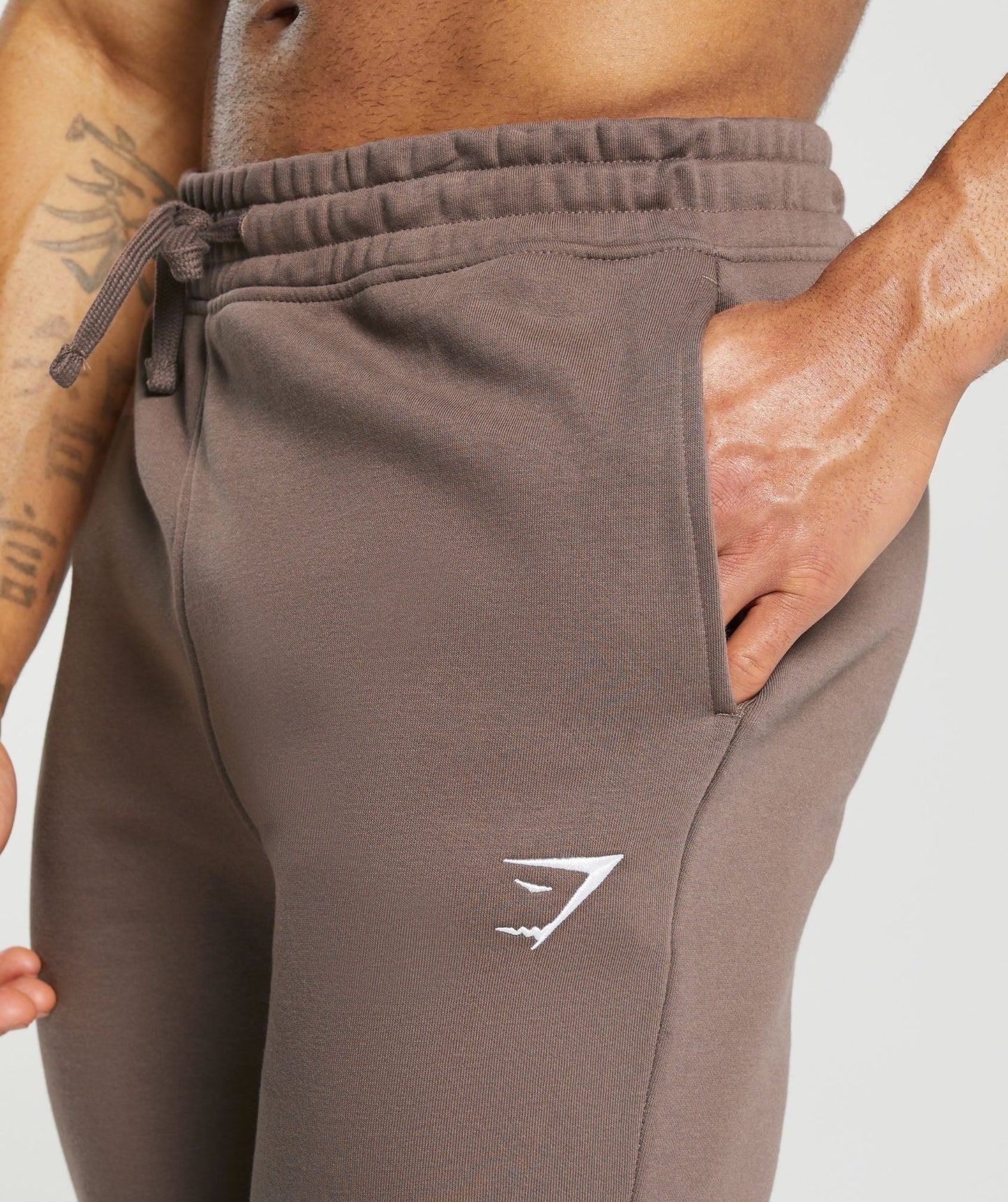 Gymshark Crest Joggers - Truffle Brown