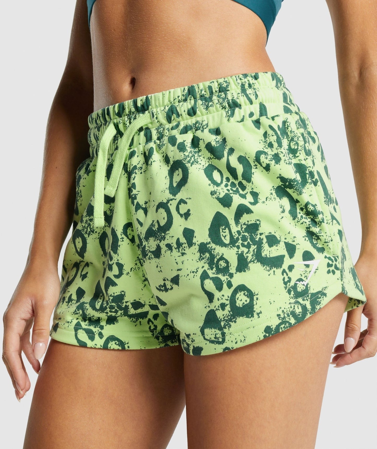 Gymshark Animal Graphic Shorts - Lime/Dark Green Print