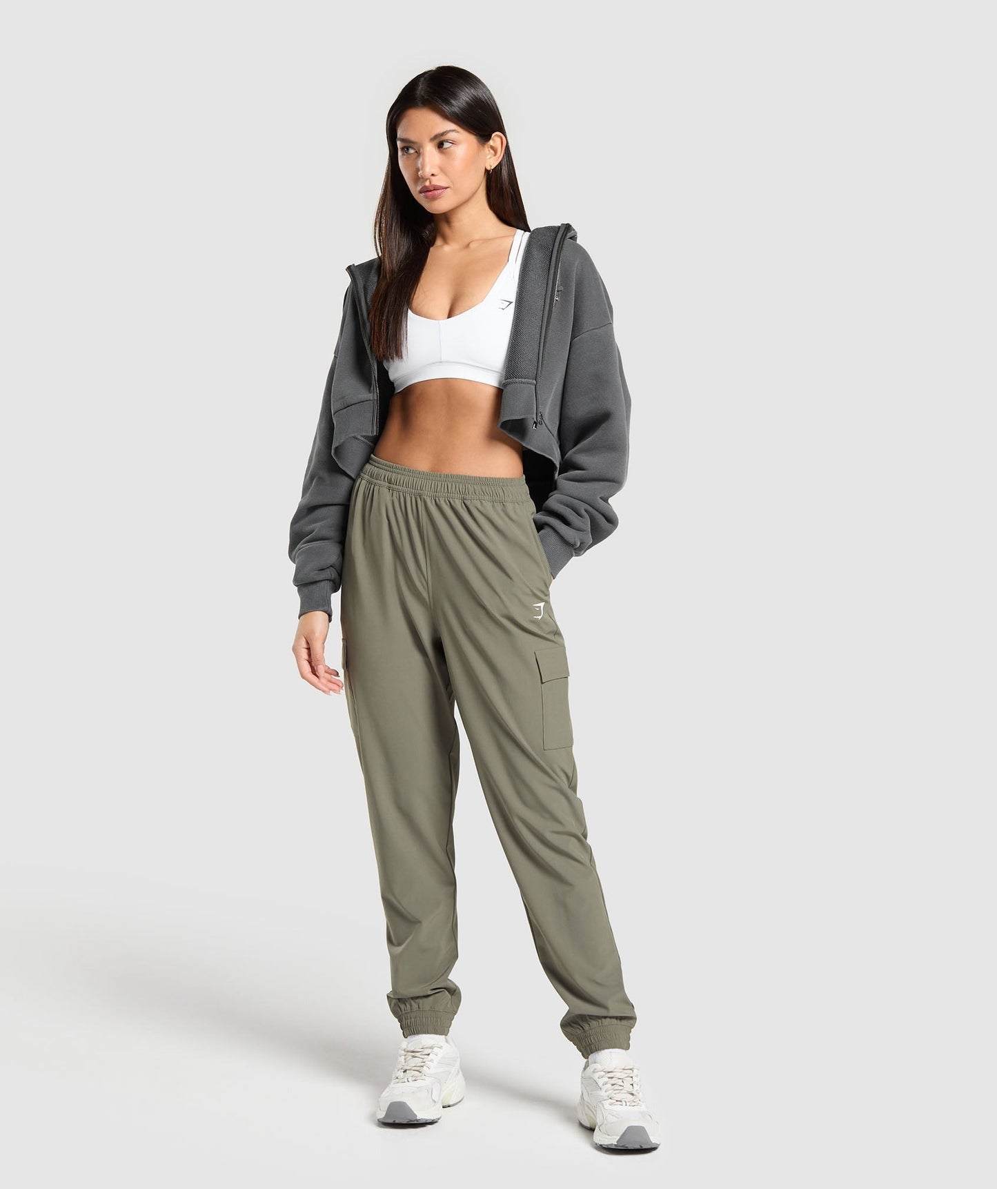 Gymshark Woven Cargo Pants - Base Green