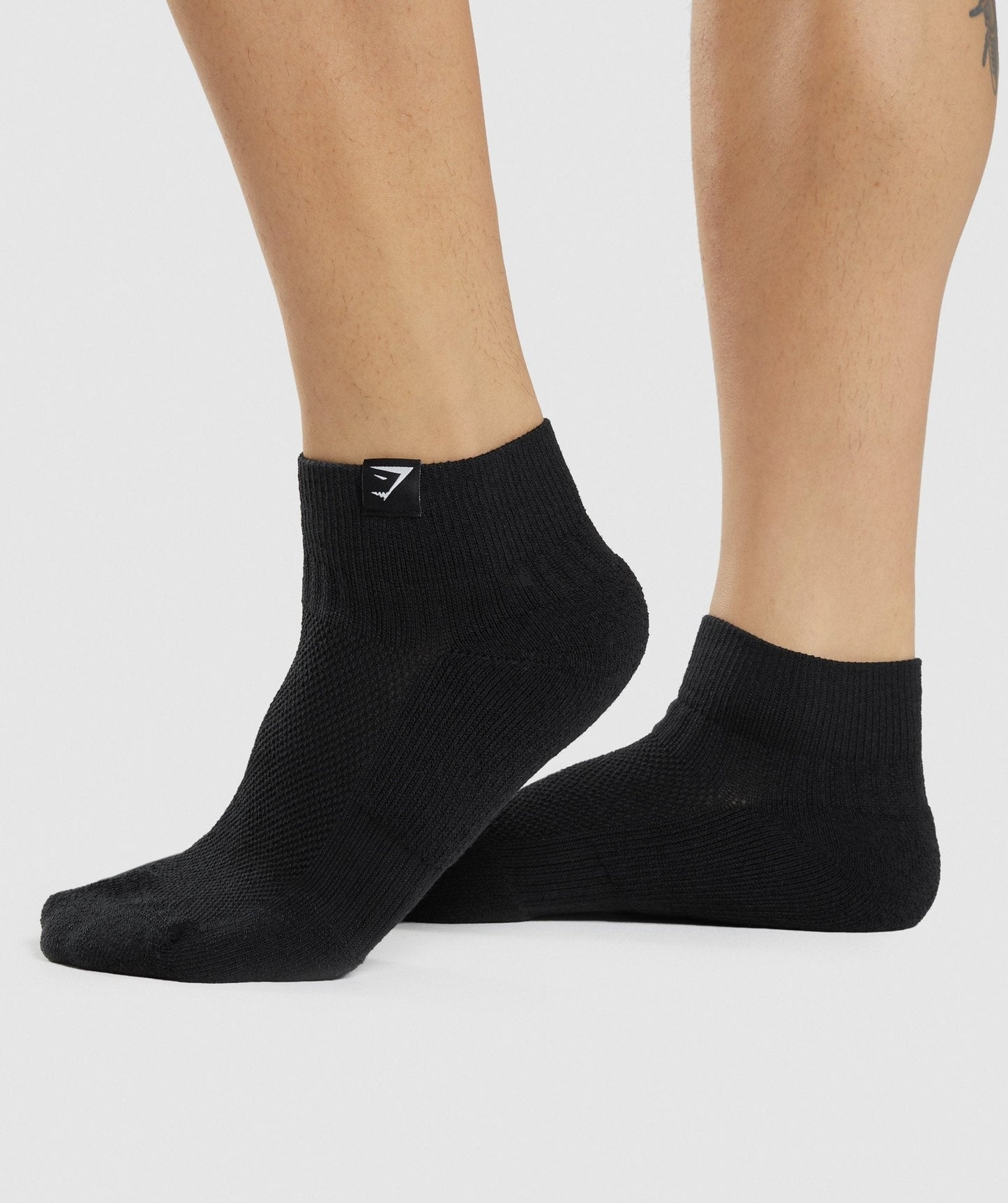 Gymshark Woven Tab Sneaker Socks 3pk - Black