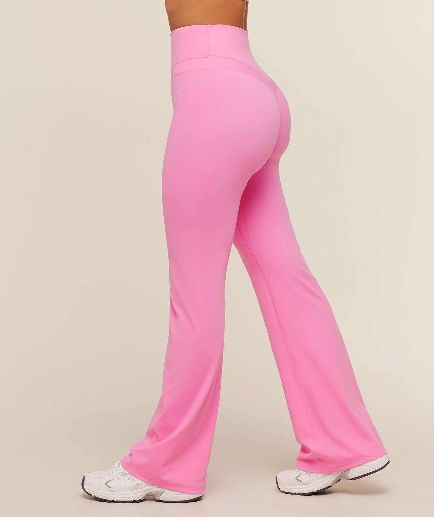 Gymshark Whitney Short Flared Legging - Focus Pink