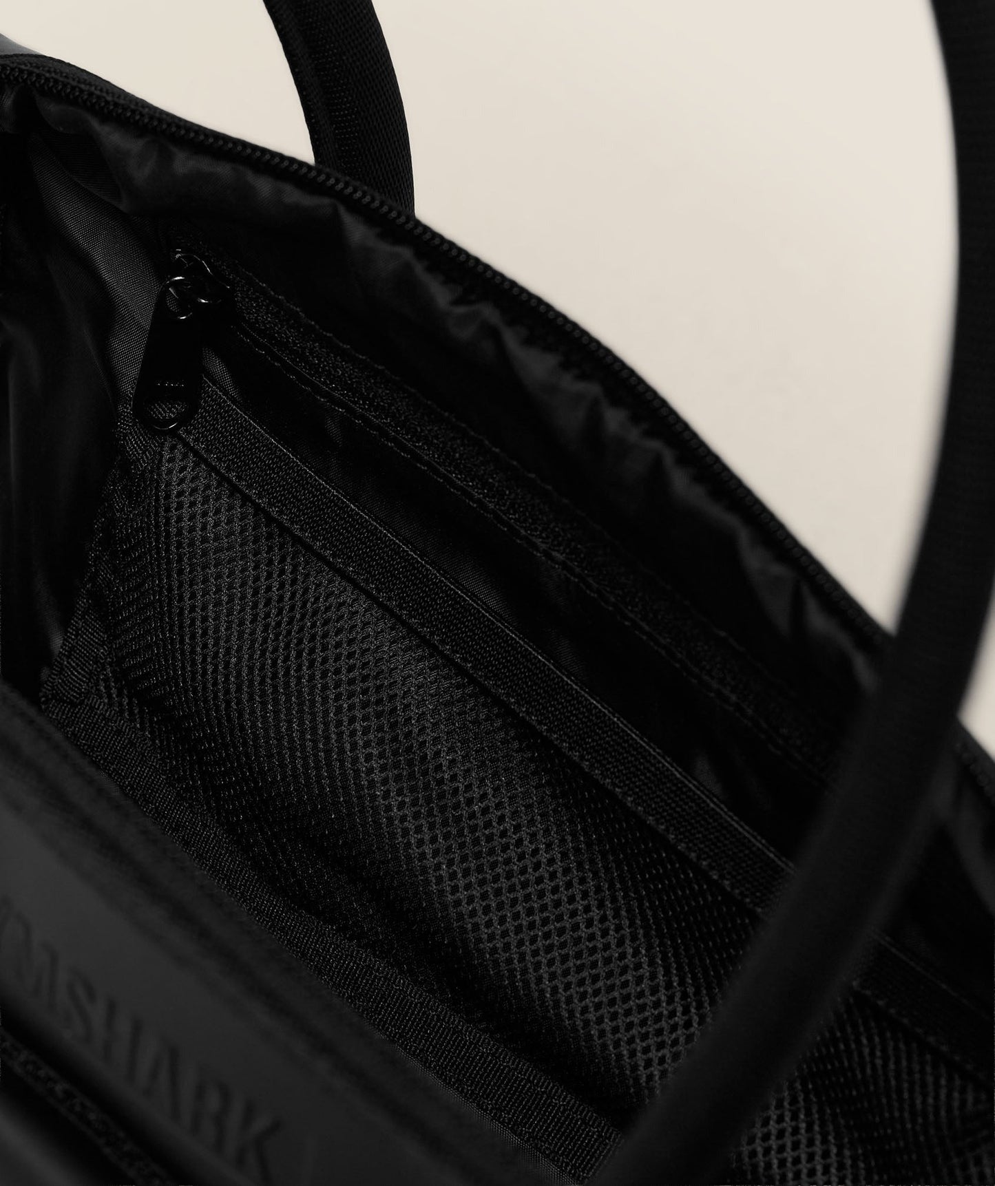 Gymshark Everyday Baguette Bag - Black